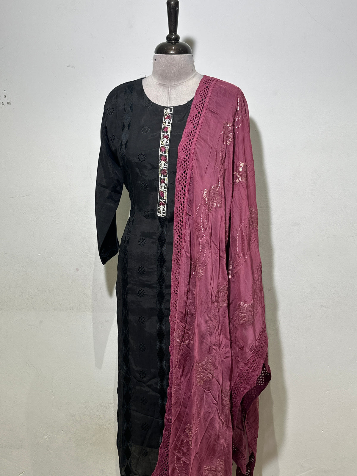 OFFER SALES TOP AND  BOTTOM  -  IHA 35694