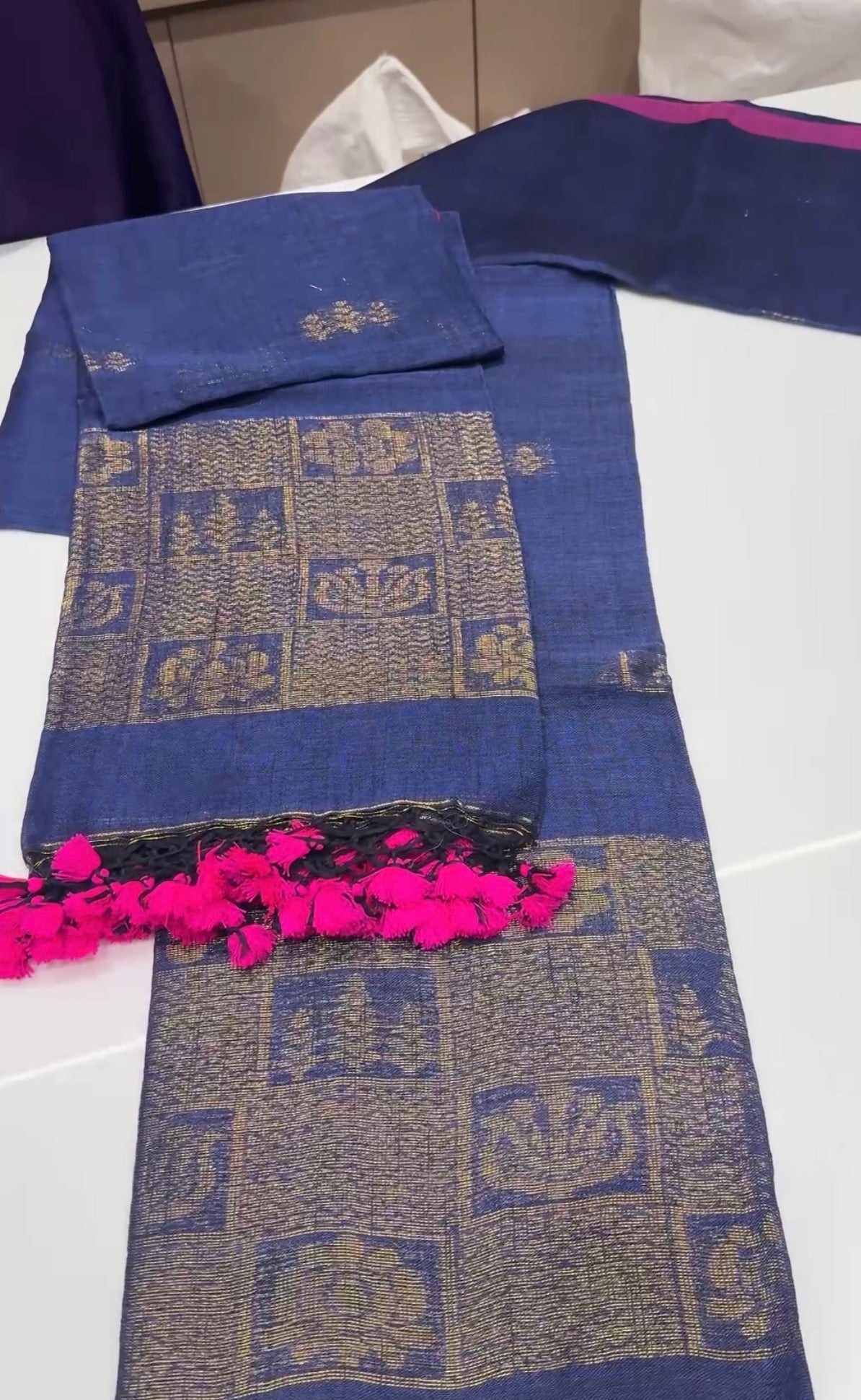HANDLOOM LINEN TOP AND DUPATTA MATERIAL - IHA 35425