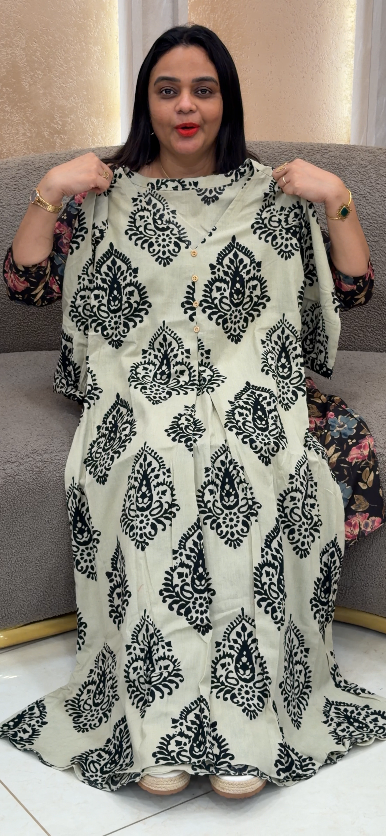 IHA'S IN-HOUSE PRINTED ALINE TOPS - IHA 33391