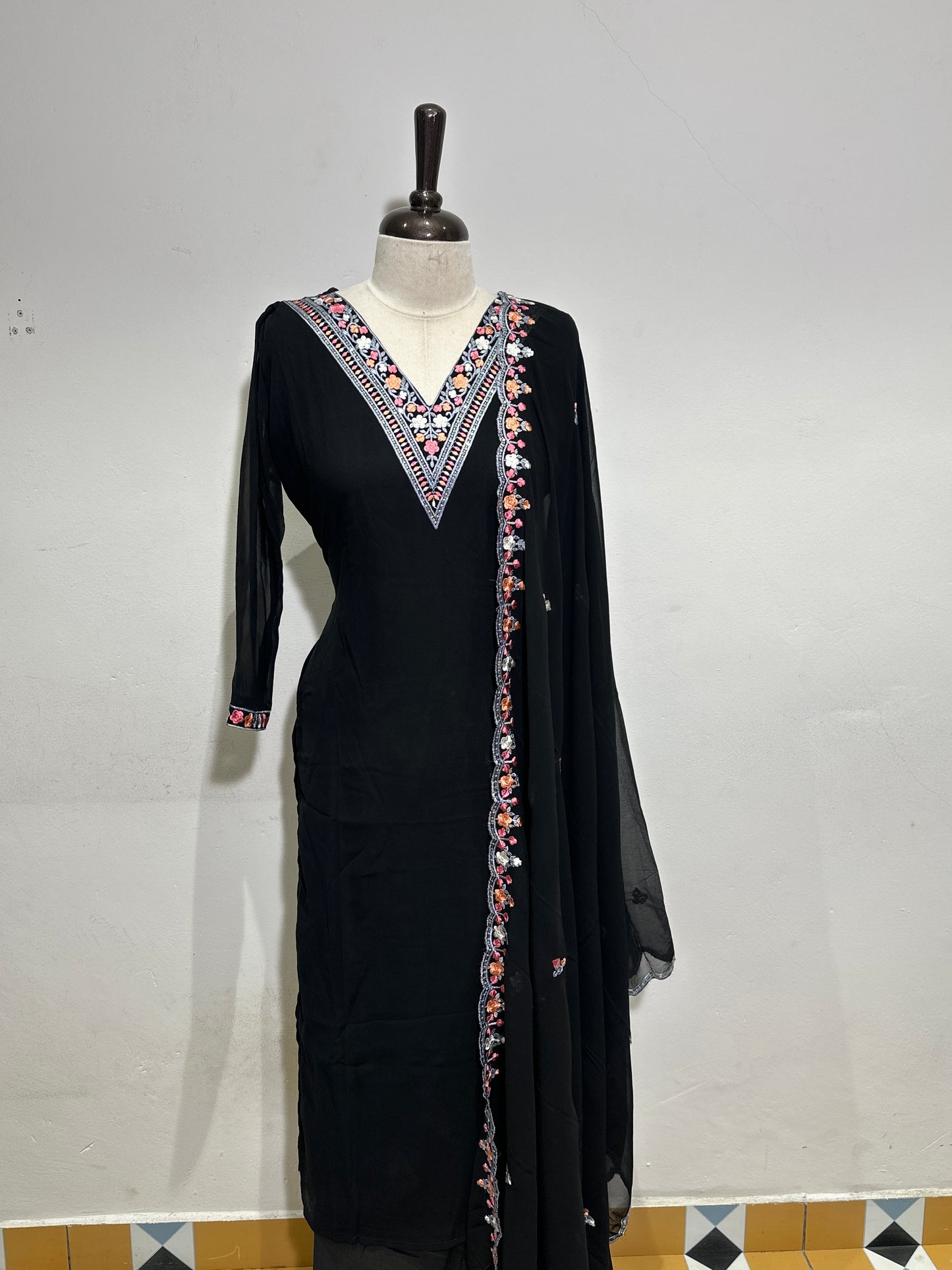 OFFER SALES TOP AND BOTTOM  -  IHA 34284