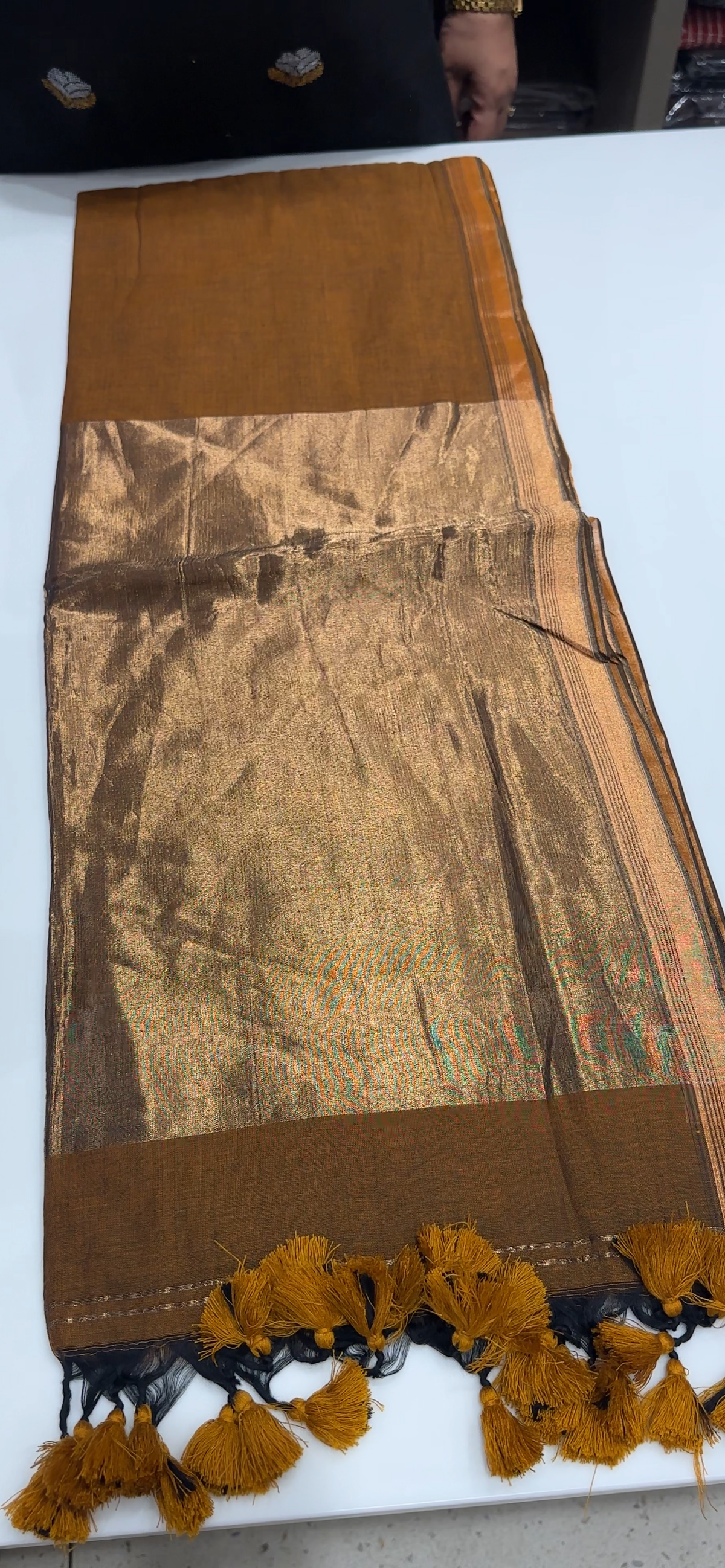 OFFER SALES SAREES - IHA 35468