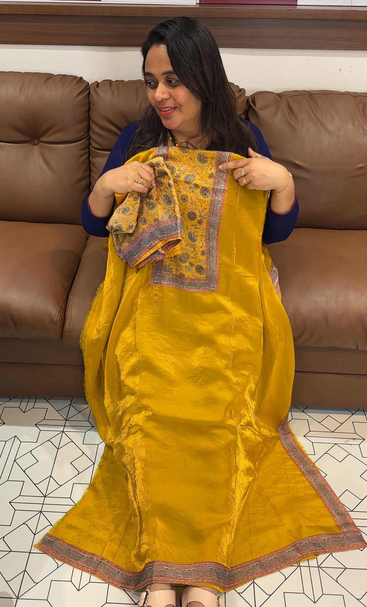 VELVET ORGANZA UNSTITCHED SALEAR SUITS - IHA 27899