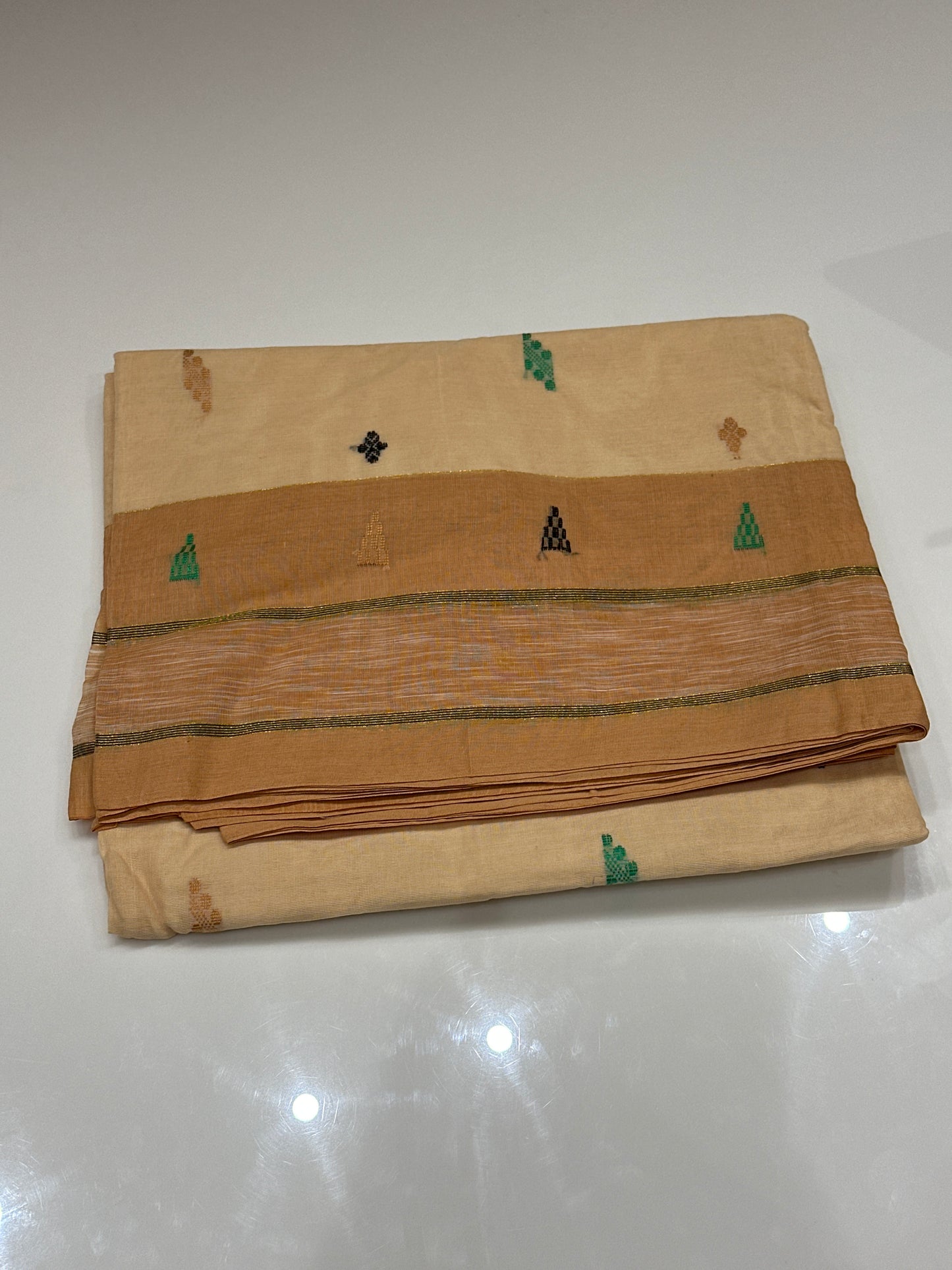 OFFER SALES SAREES - IHA 27172