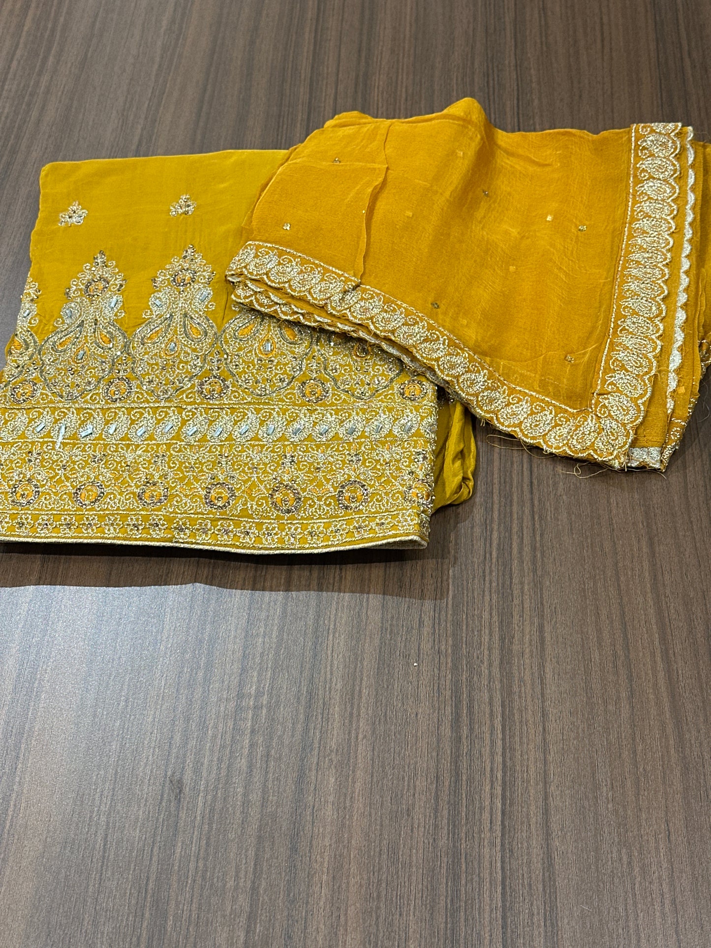 OFFER SALES UNSTITCHED SALWAR SUITS -  IHA 33806