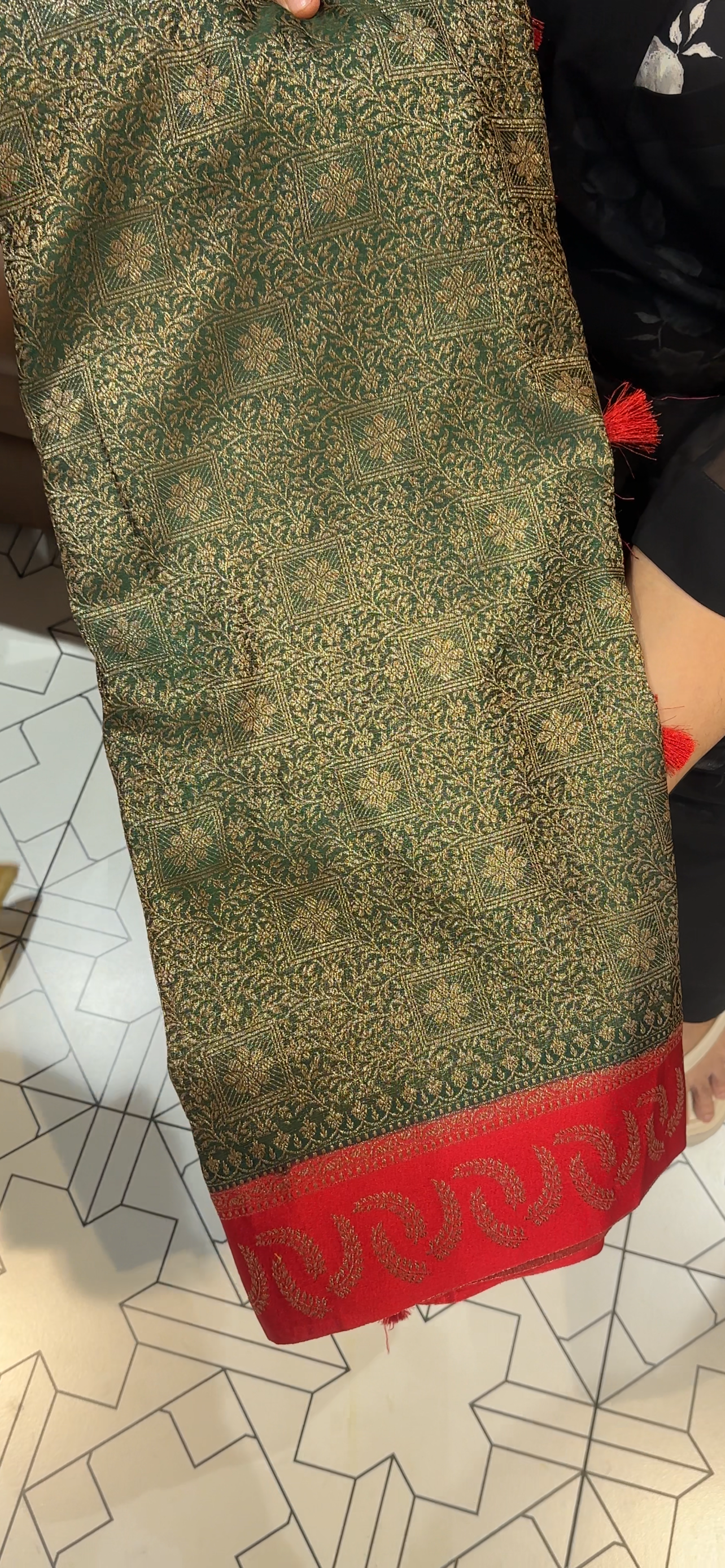 KATAN BANARASI SAREES - IHA 35063