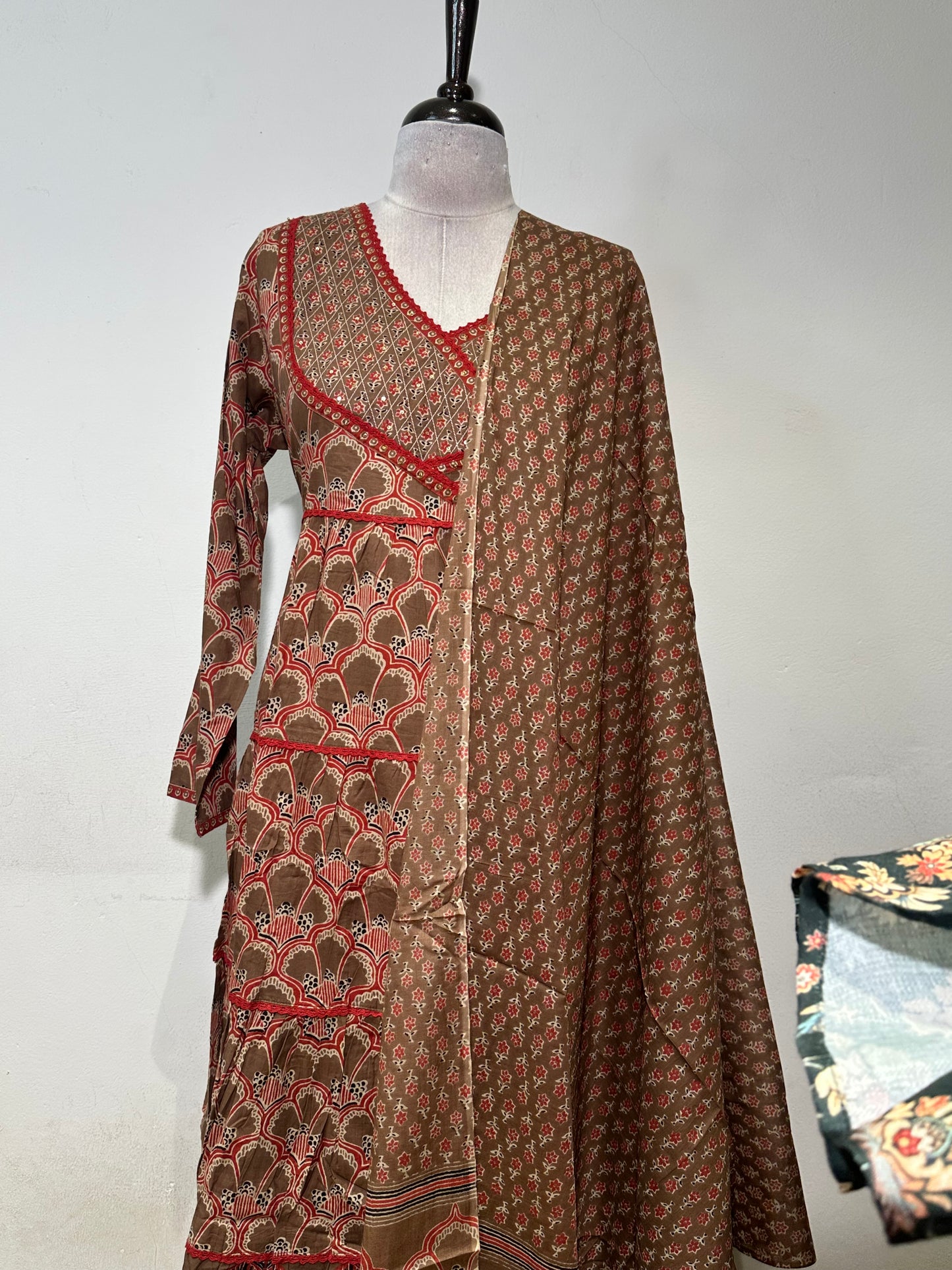 OFFER SALES TOP AND  BOTTOM  -  IHA 34572