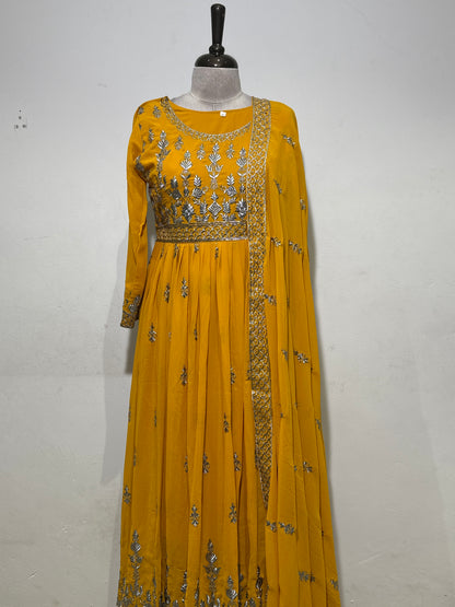 OFFER SALES READY TO WEAR SETS  -  IHA 35622