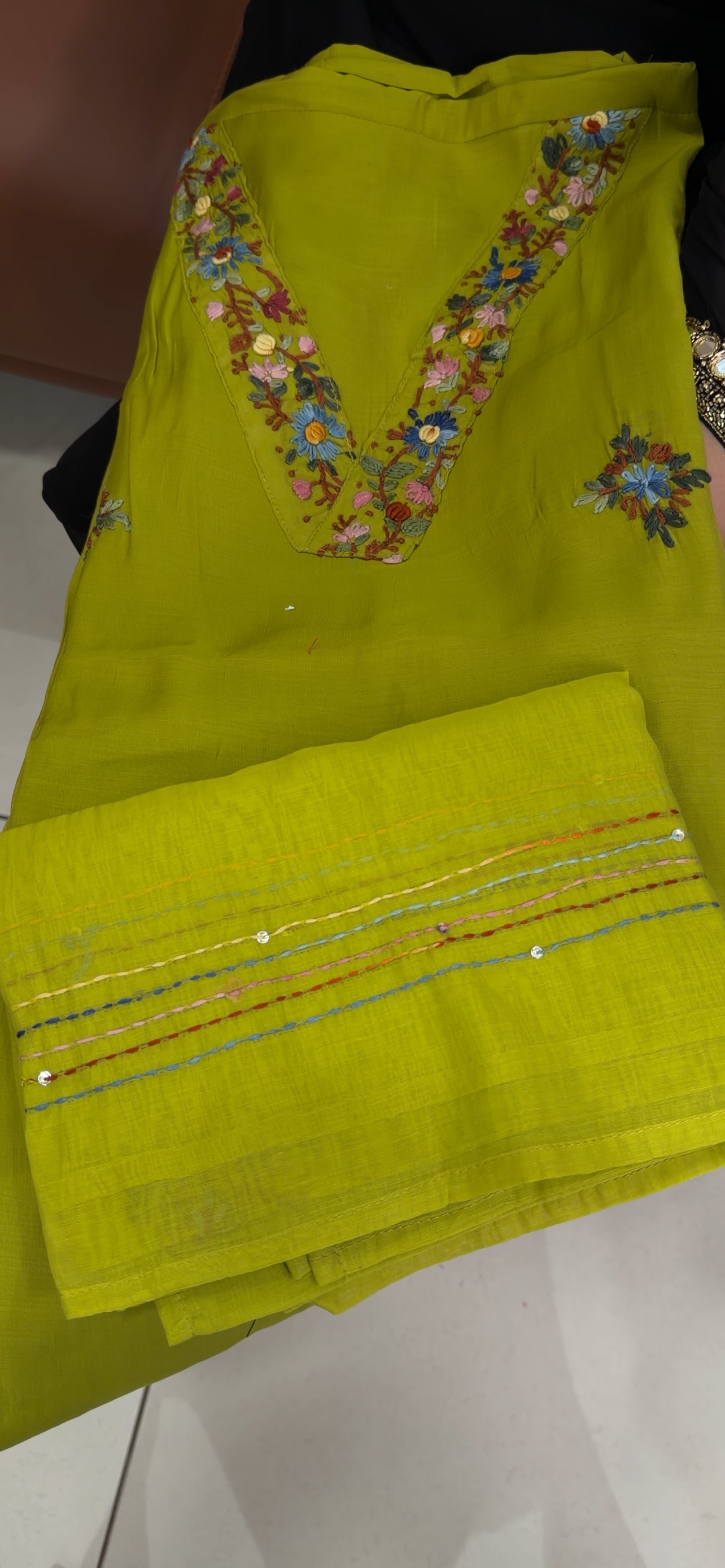 MALAI CHANDERI UNSTITCHED SALWAR SUITS - IHA 34631