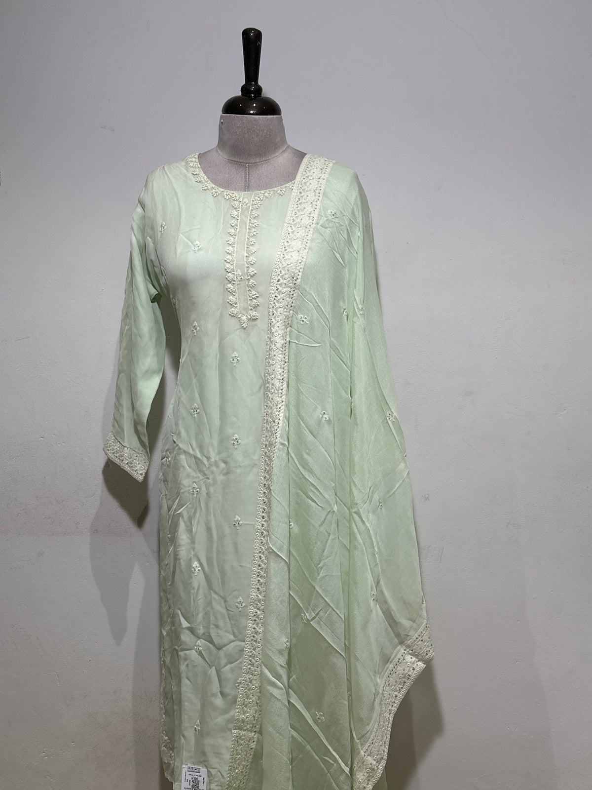OFFER SALES READY TO WEAR SETS  -  IHA 35622