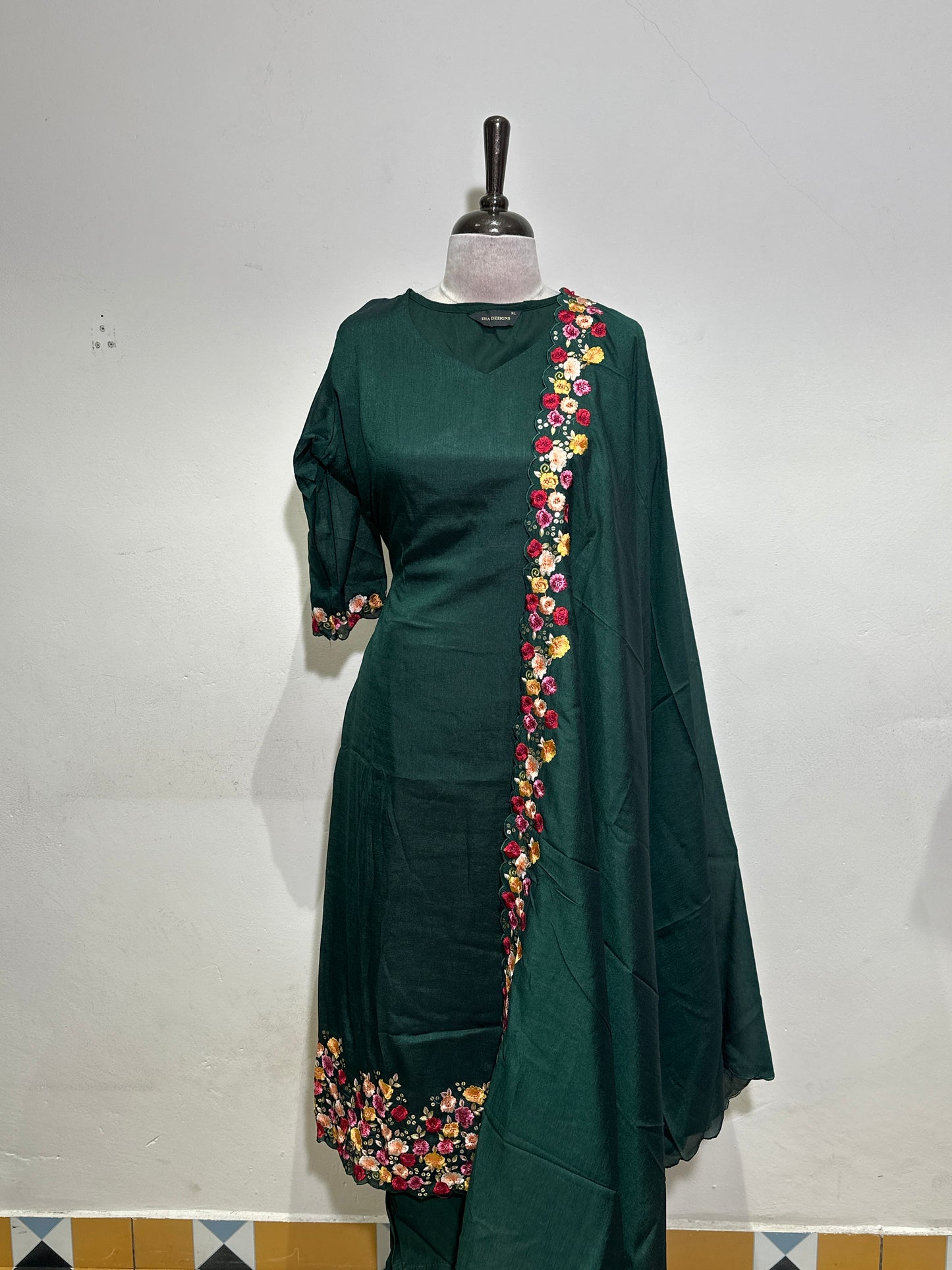 OFFER SALES TOP AND BOTTOM  -  IHA 34284