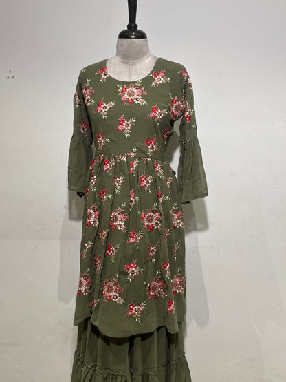 OFFER SALES READY TO WEAR SETS  -  IHA 35622