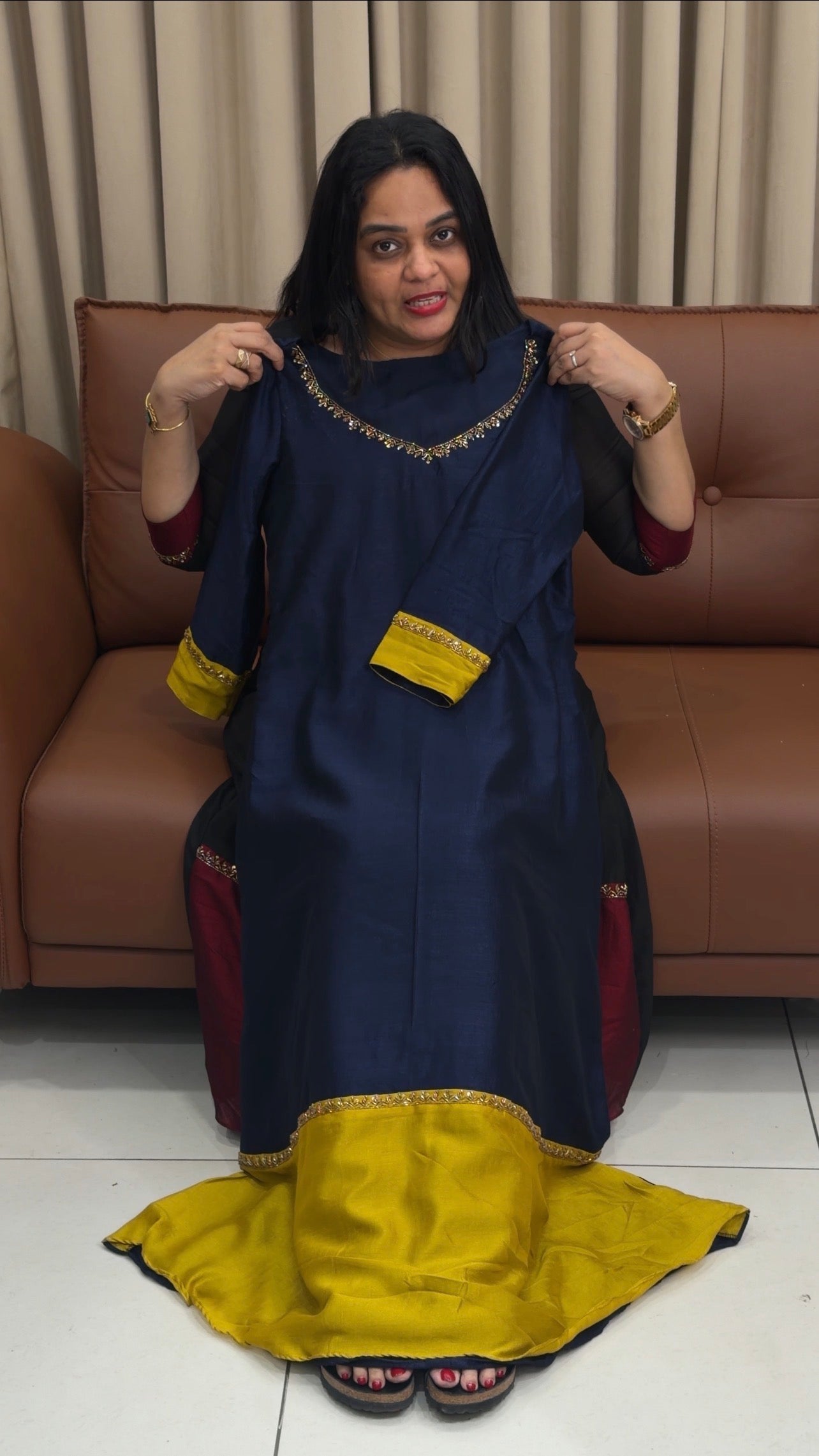 IHA'S IN-HOUSE DESIGNER ALINE TOPS - IHA 34193