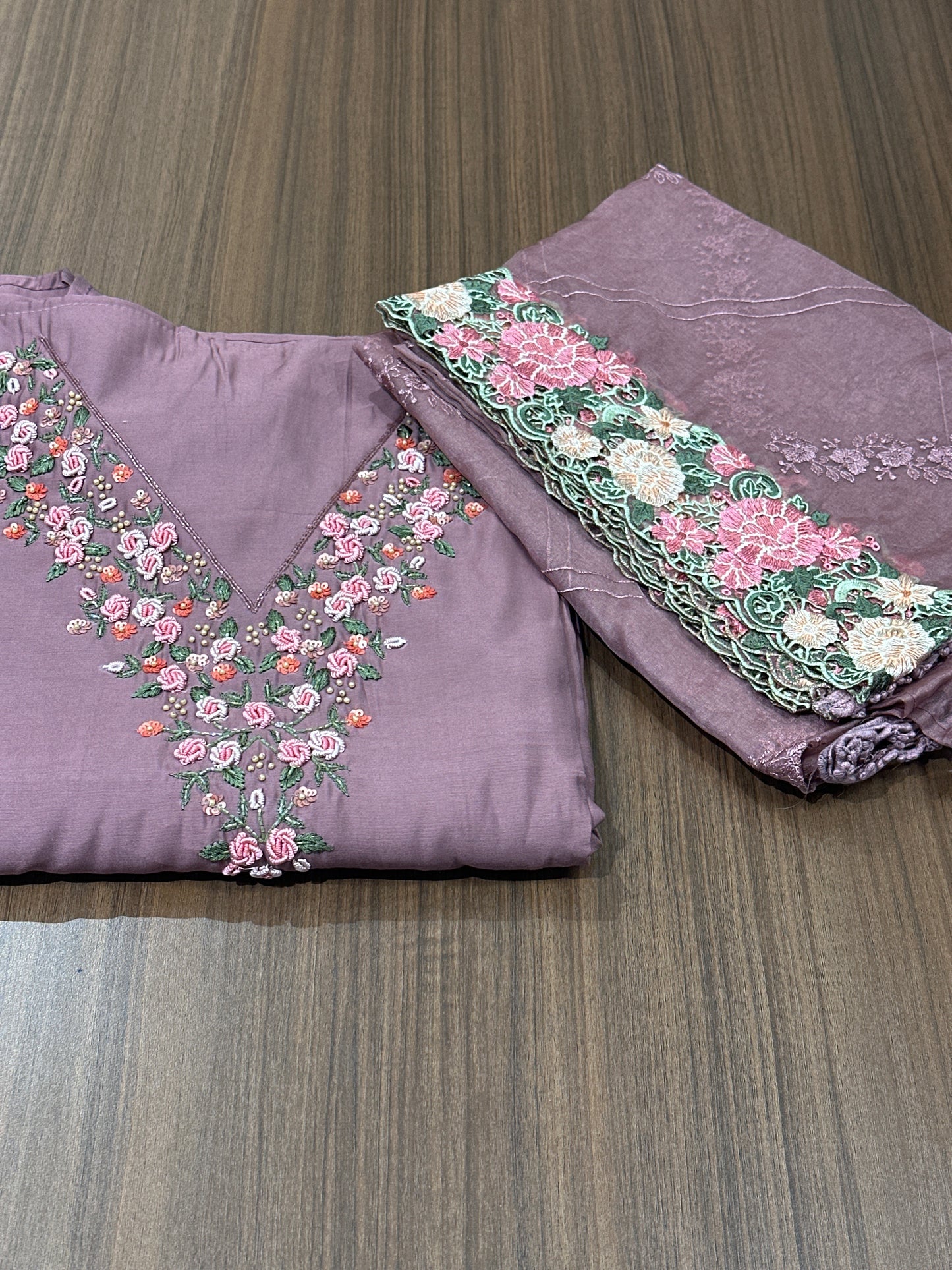 OFFER SALES UNSTITCHED SALWAR SUITS -  IHA 33903