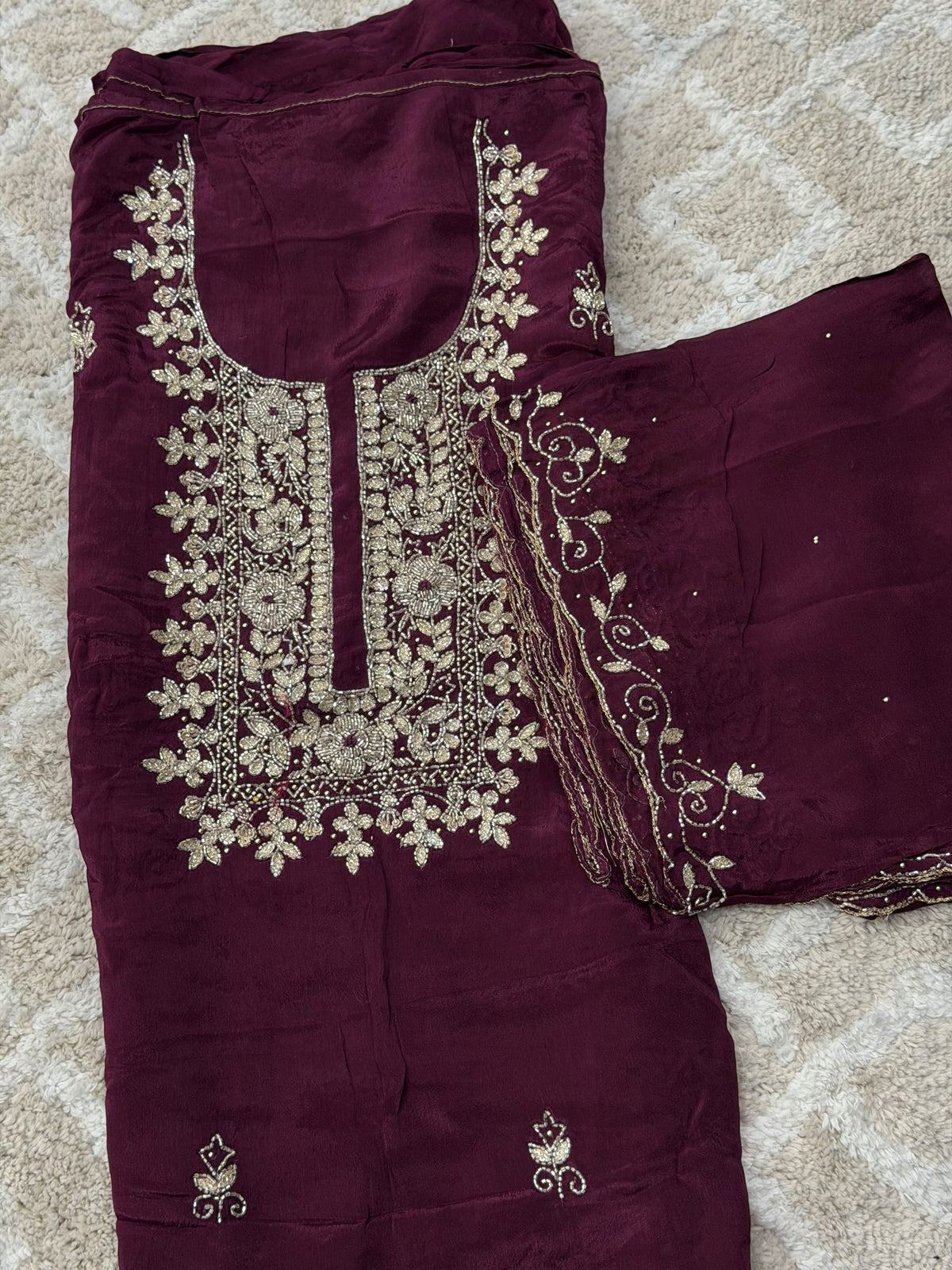 HANDWORKED UNSTITCHED ALWAR SUTS - IHA 36041