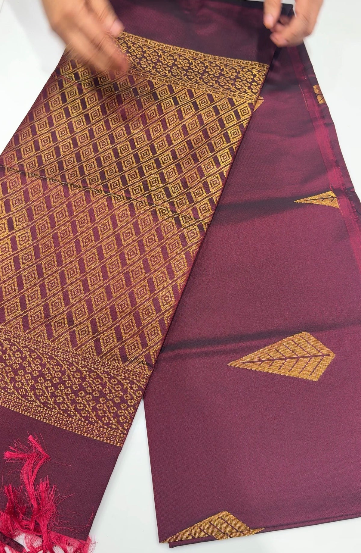 OFFER SALES SAREES - IHA 35439