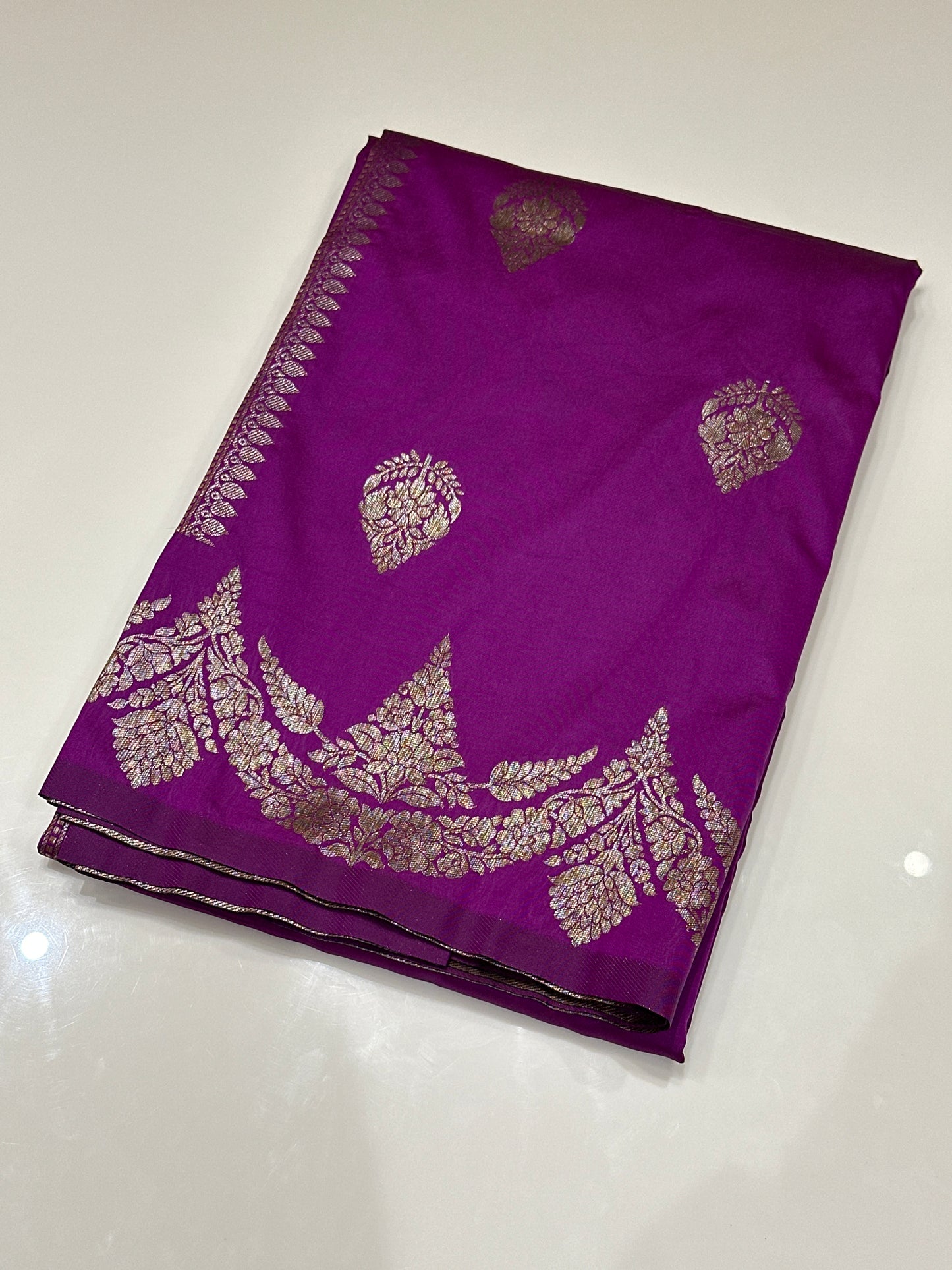 OFFER SALES SAREES - IHA 27137