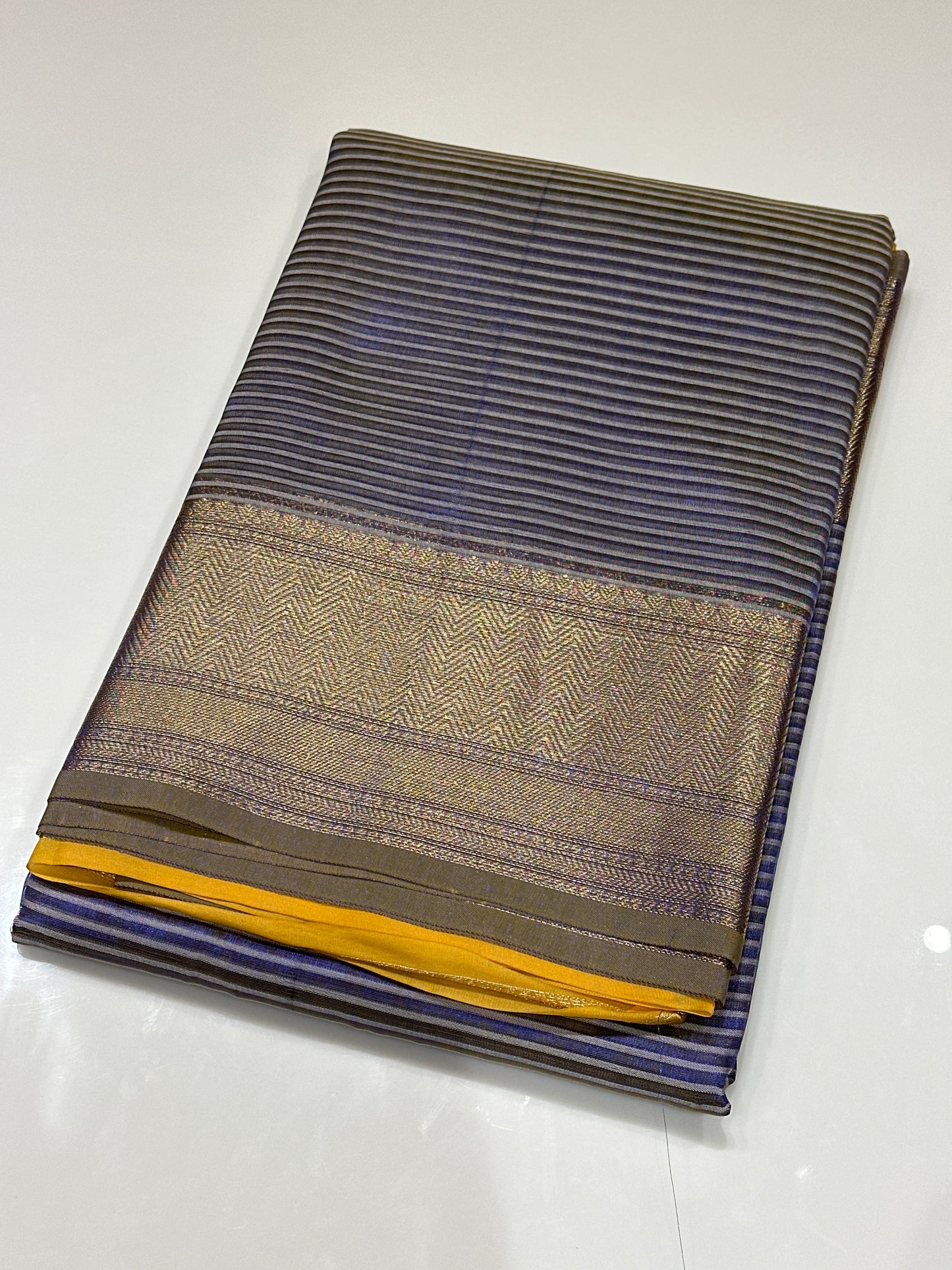 OFFER SALES SAREES - IHA 27137