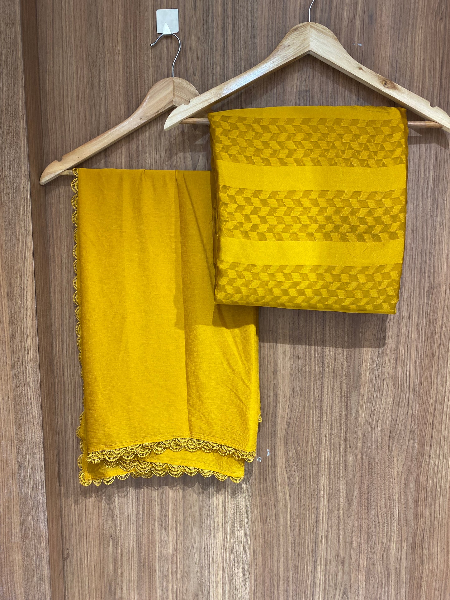 OFFER SALES UNSTITCHED SALWAR SUITS - IHA 26840