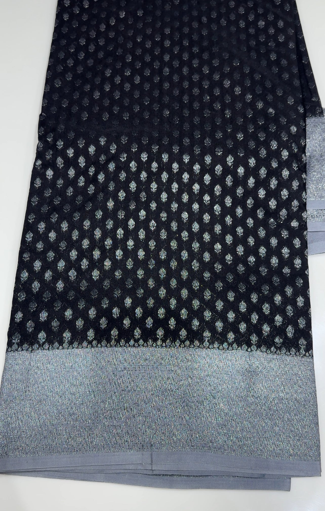 SEMI BANARASI SAREES - IHA 27136