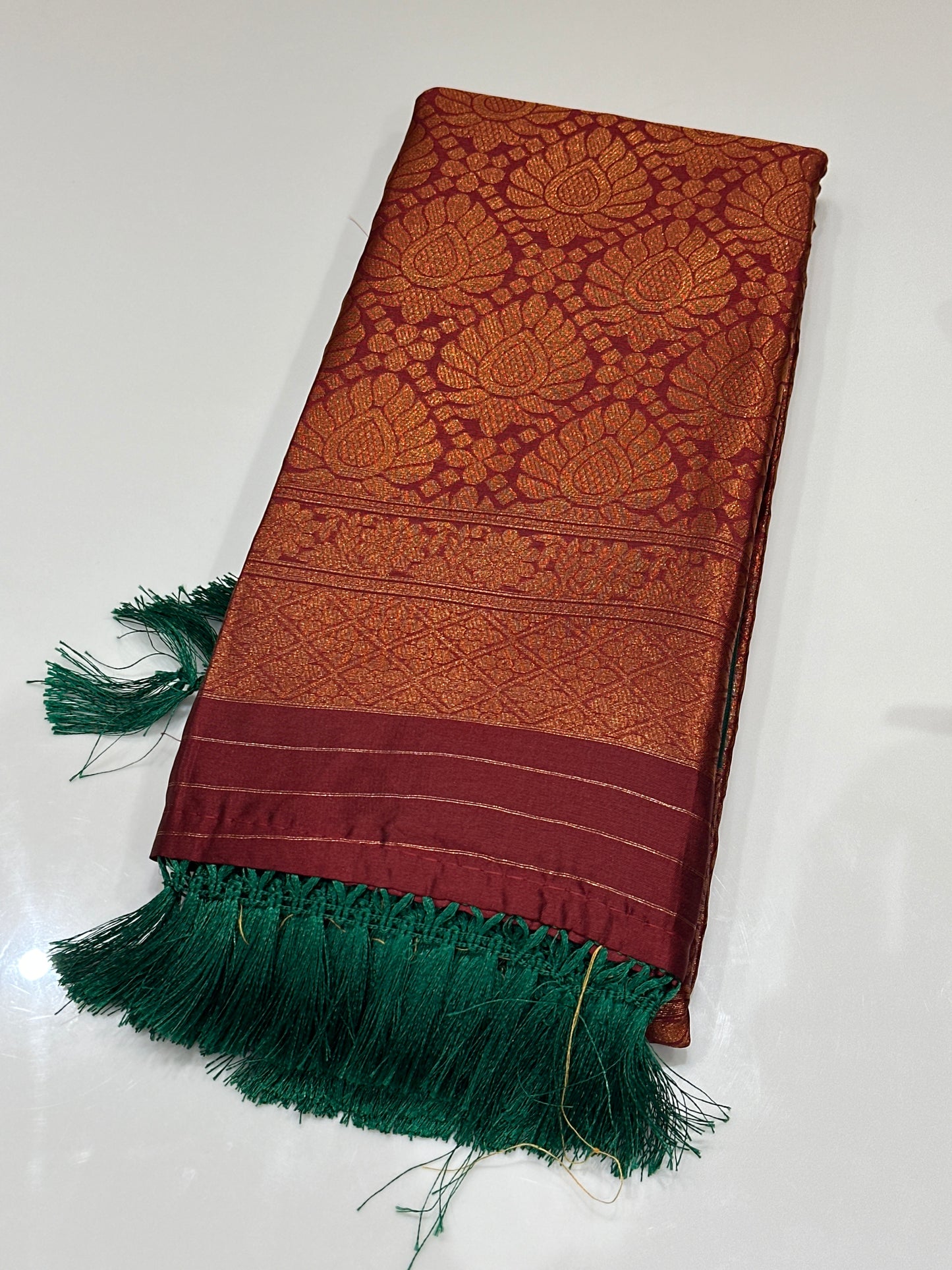 OFFER SALES SAREES - IHA 27182