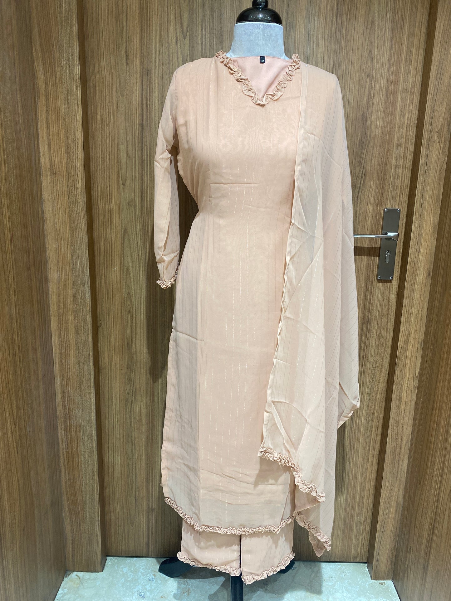 OFFER SALES TOP AND BOTTOM - IHA 27052