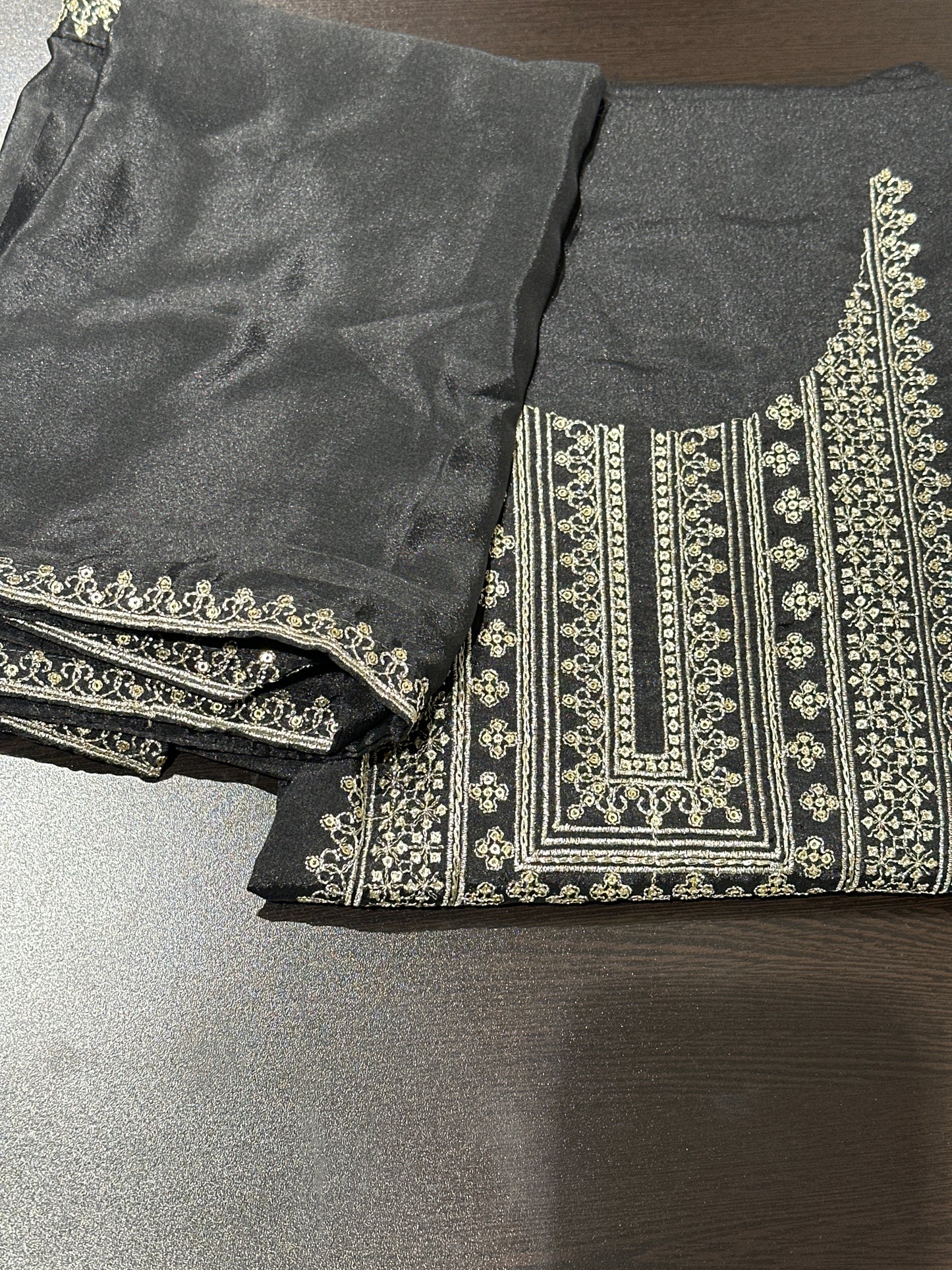 OFFER SALES UNSTITCHED SALWAR SUITS -  IHA 34123