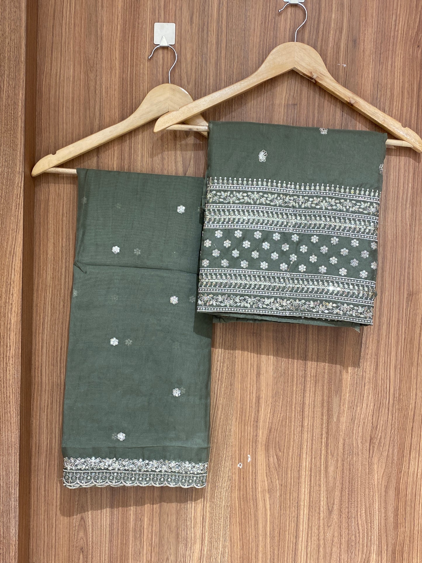 OFFER SALES UNSTITCHED SALWAR SUITS - IHA 26879