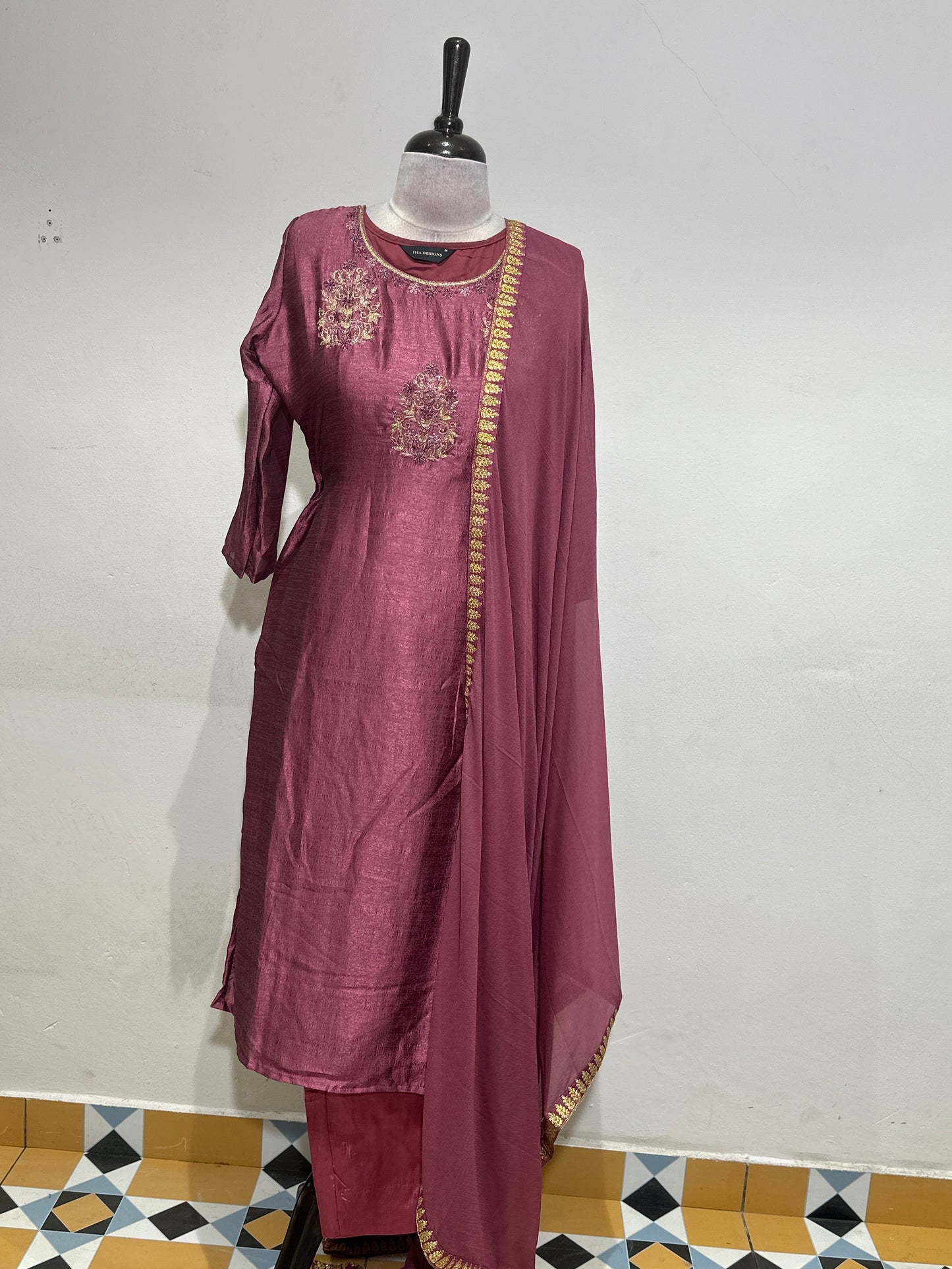 OFFER SALES TOP AND BOTTOM  -  IHA 34284