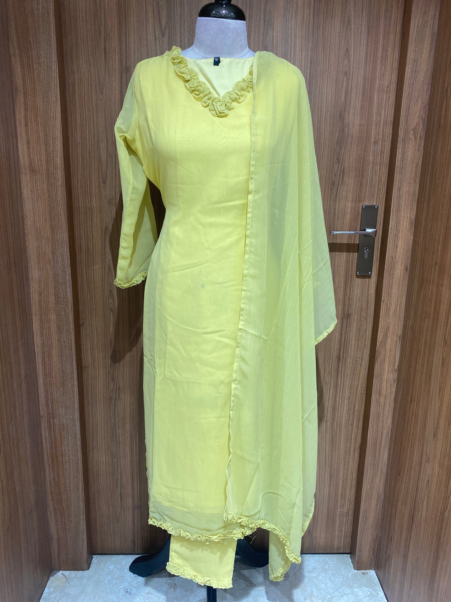 OFFER SALES TOP AND BOTTOM - IHA 27052