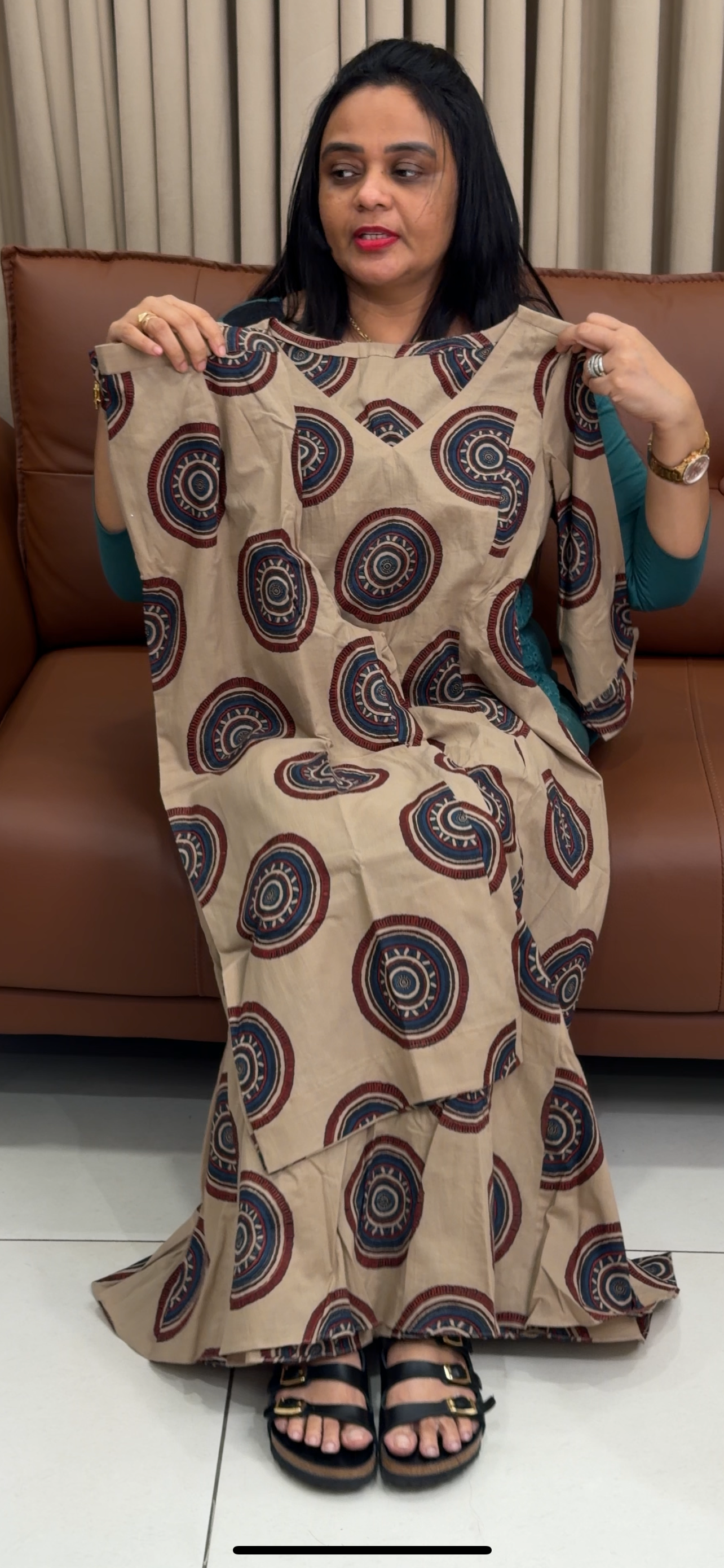 IHA'S IN-HOUSE COTTON TOP AND BOTTOM (WITH OUT SLEEVE) - IHA 34773