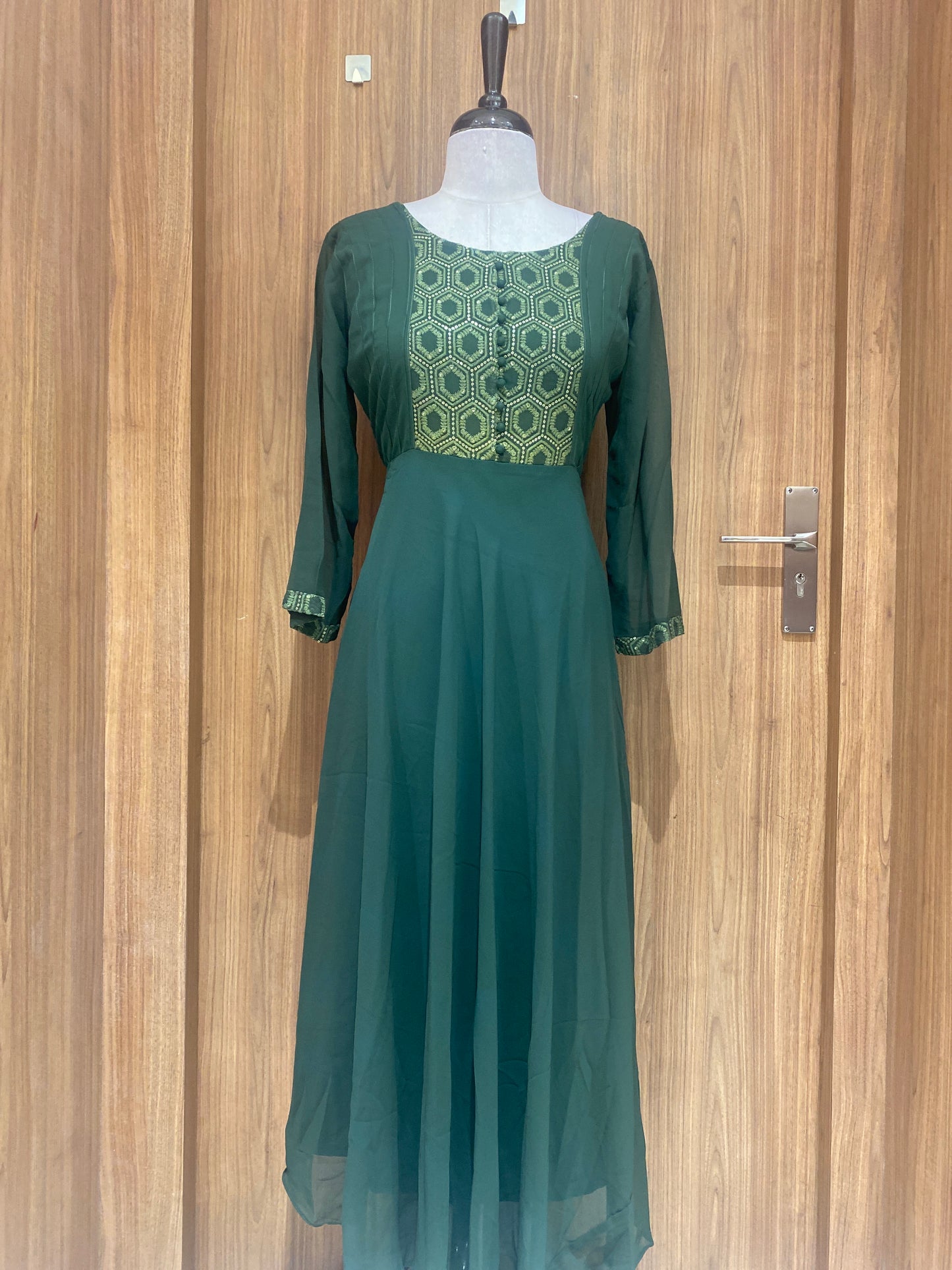 OFFER SALES TOPS COLLECTIONS - IHA 26995