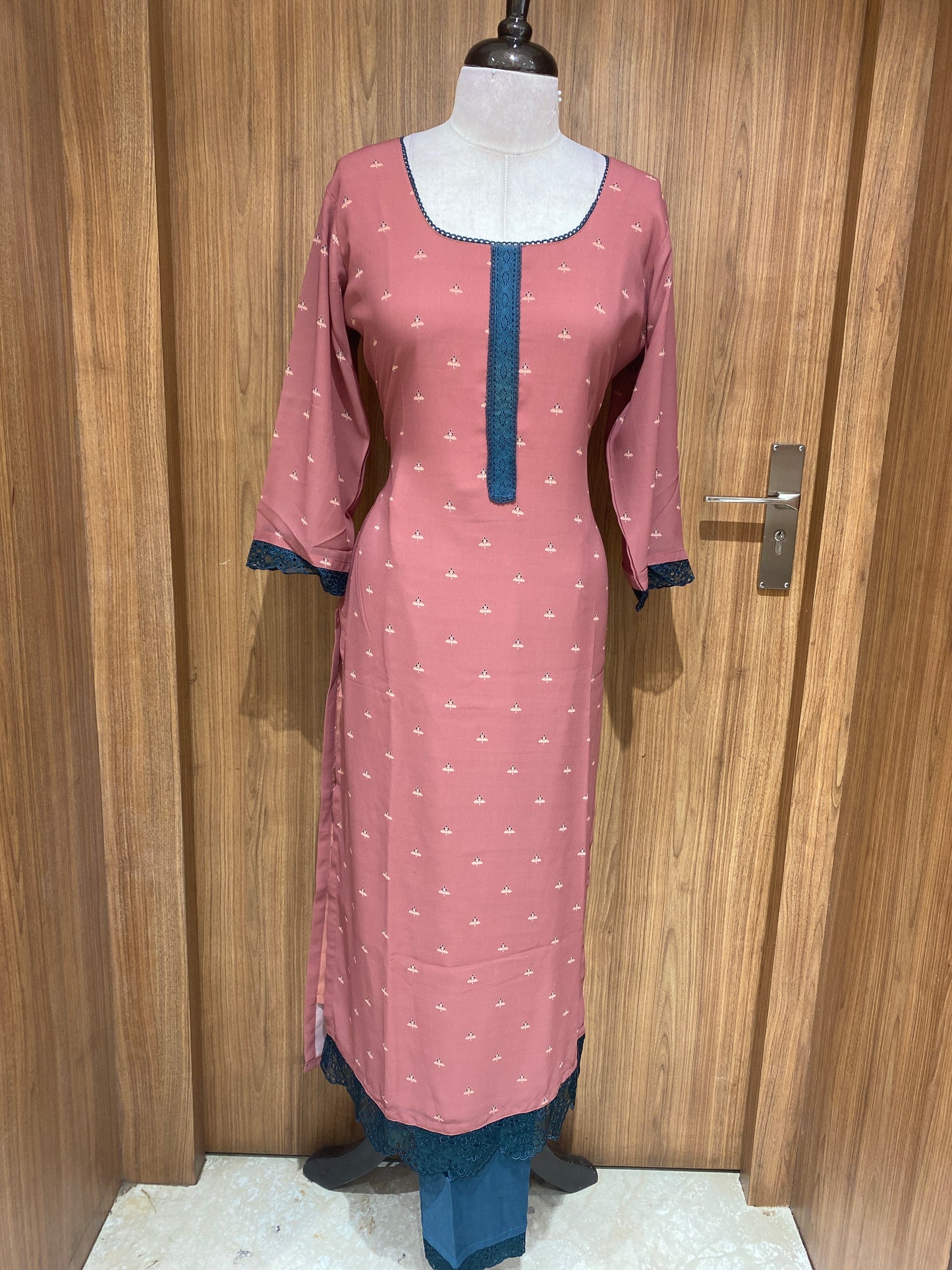 OFFER SALES TOP AND BOTTOM - IHA 27057