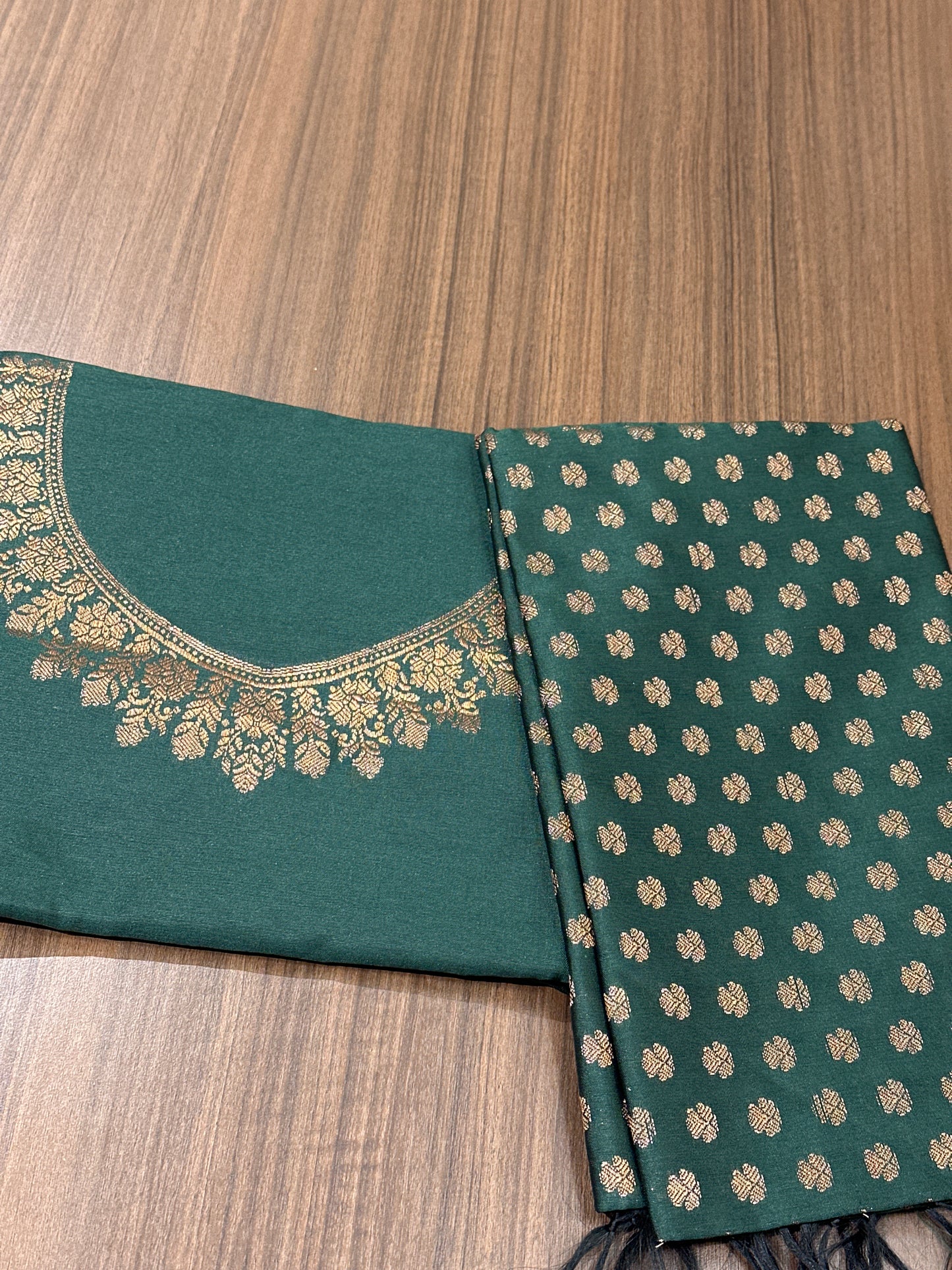 OFFER SALES UNSTITCHED SALWAR SUITS -  IHA 33937