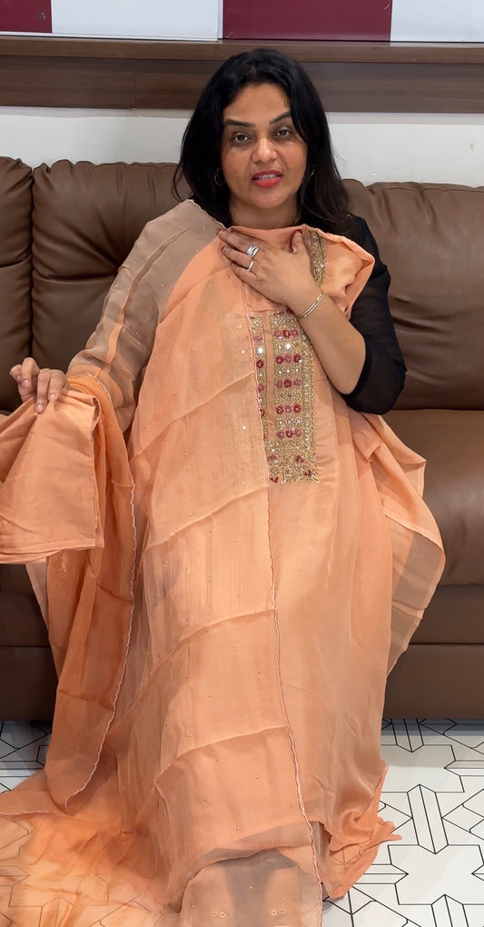 OFFER SALES UNSTITCHED SALEAR SUITS - IHA 31245