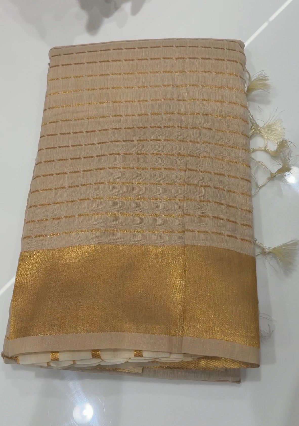 ONAM SAREES - IHA 34495