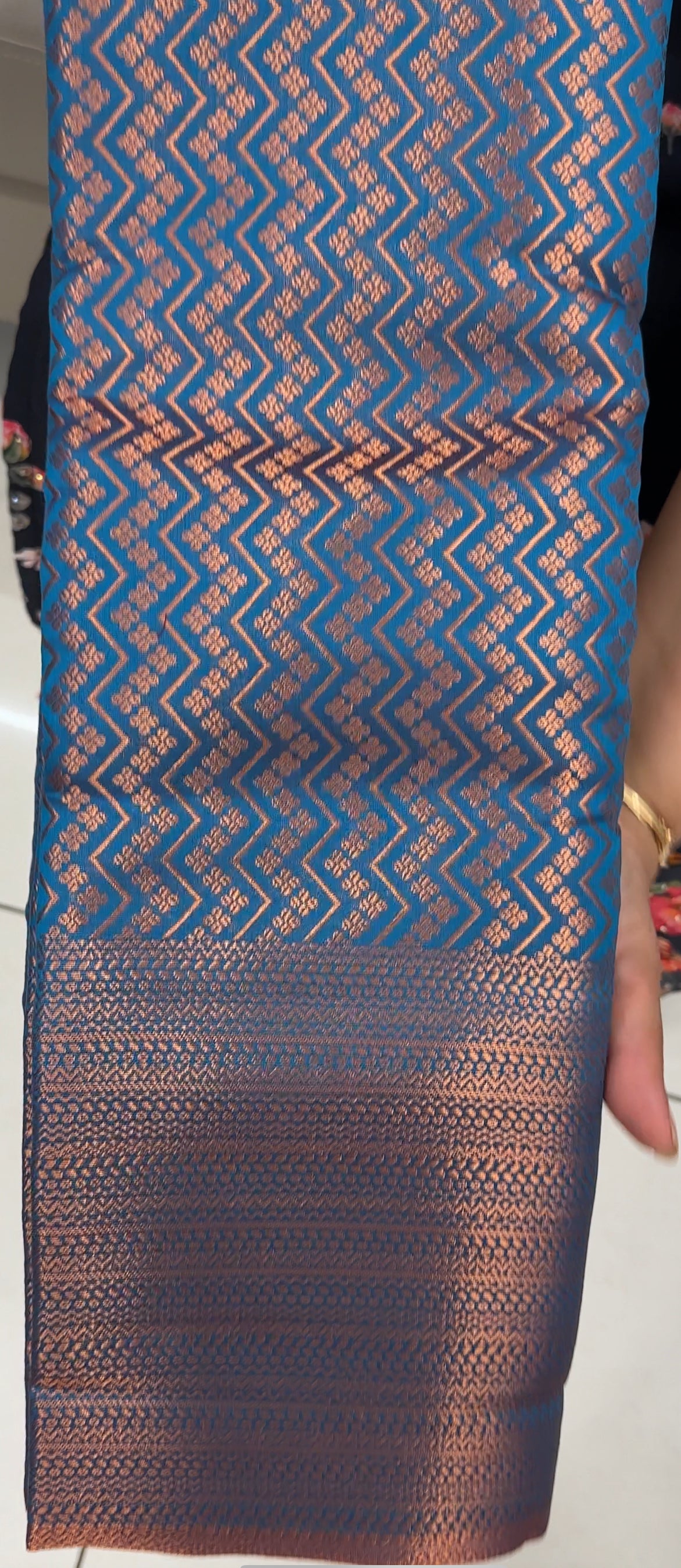 BUDGET BUY SAREES - IHA 28672