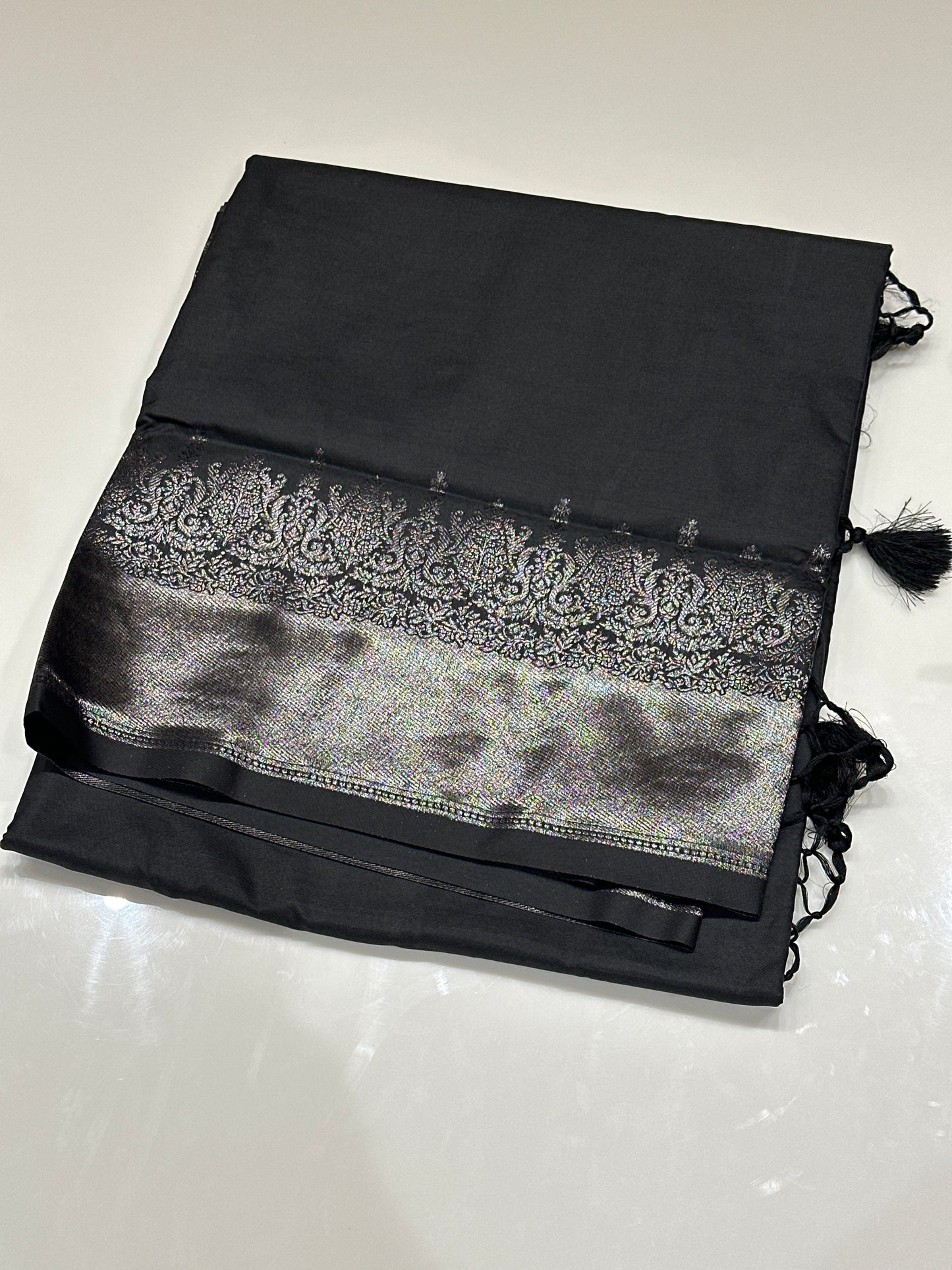 OFFER SALES SAREES - IHA 27178