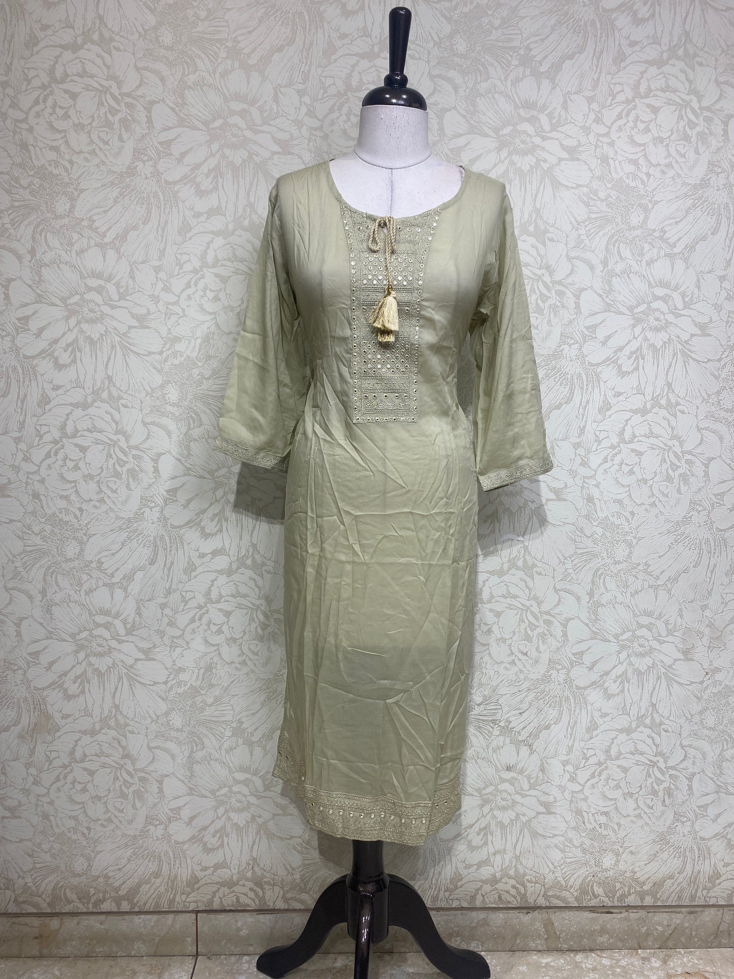 OFFER SALES TOPS COLLECTIONS - IHA 26927