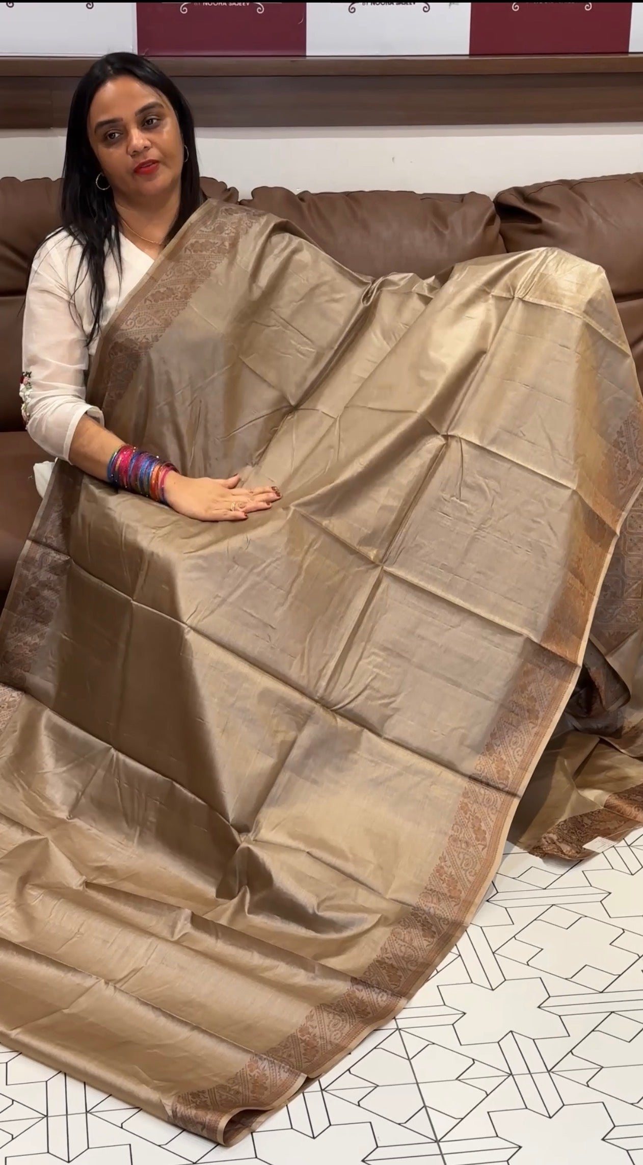 HANDLOOM TUSSUR SILK SAREES - IHA 31571