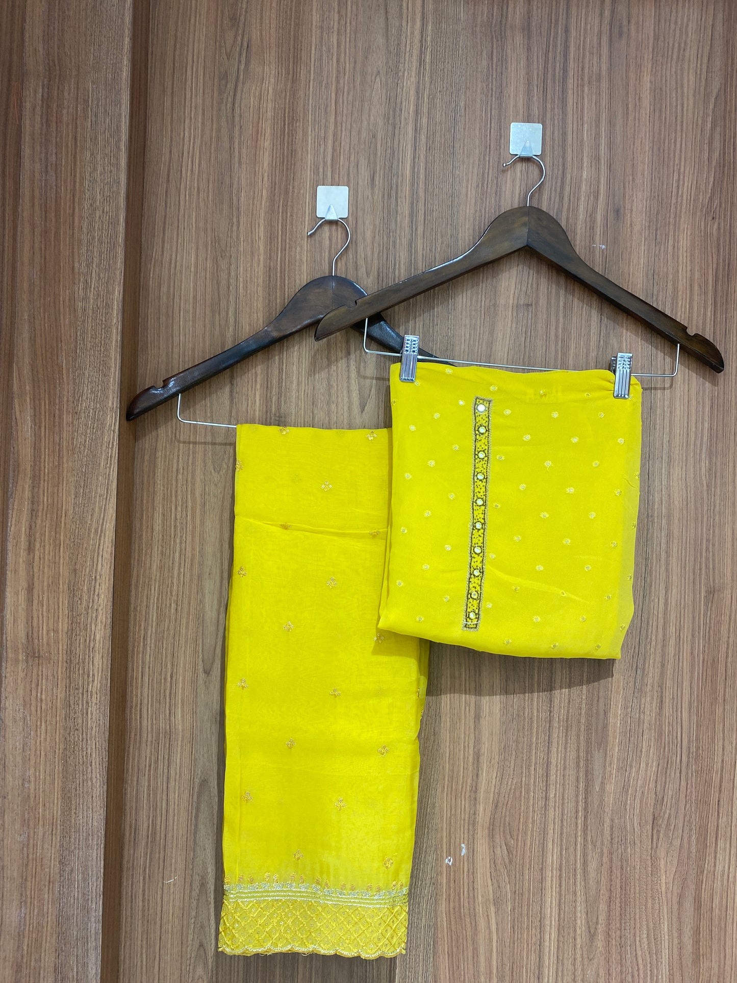 OFFER SALES UNSTITCHED SALWAR SUITS - IHA 26879