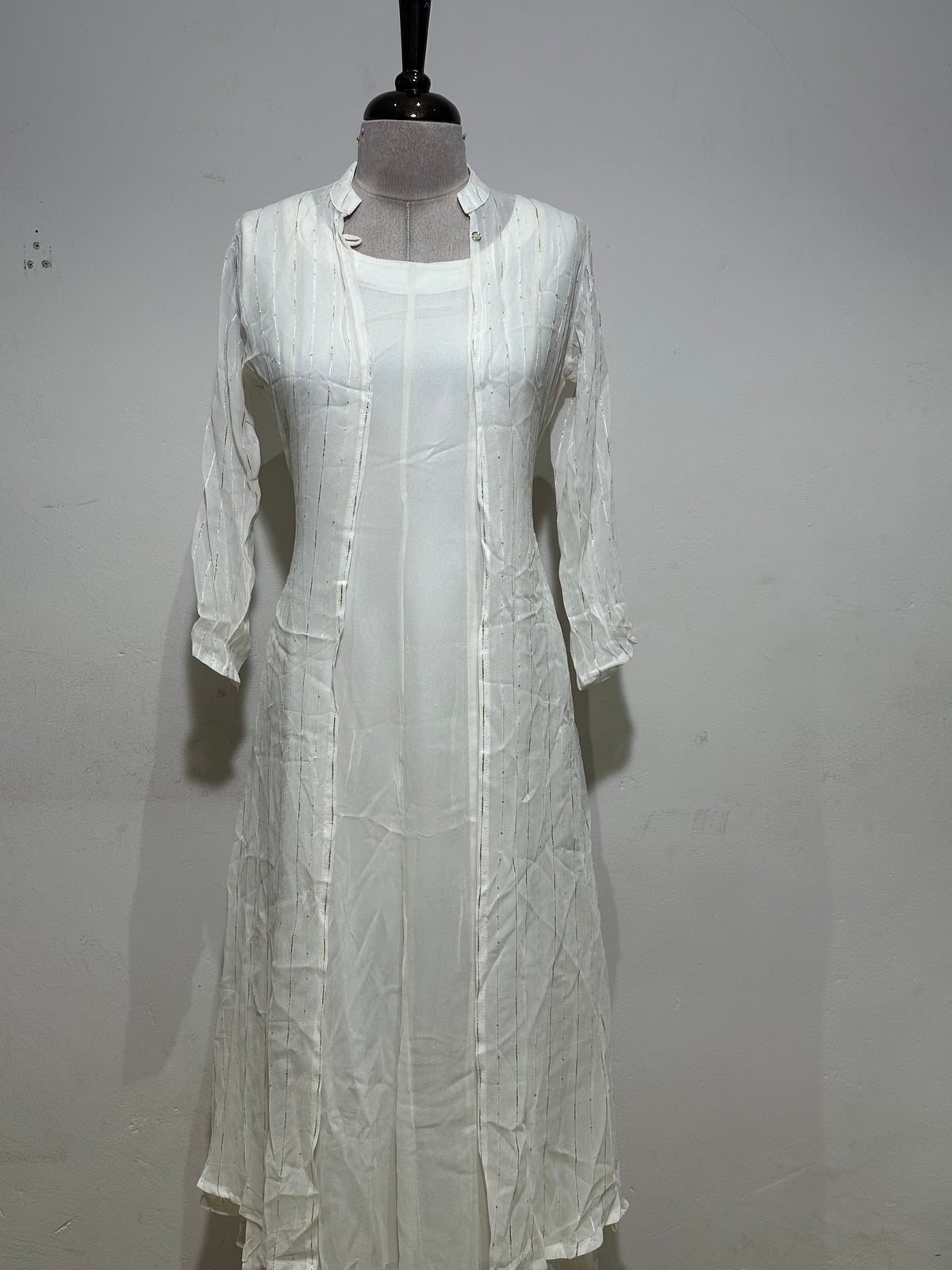 OFFER SALES READY TO WEAR SETS  -  IHA 35622