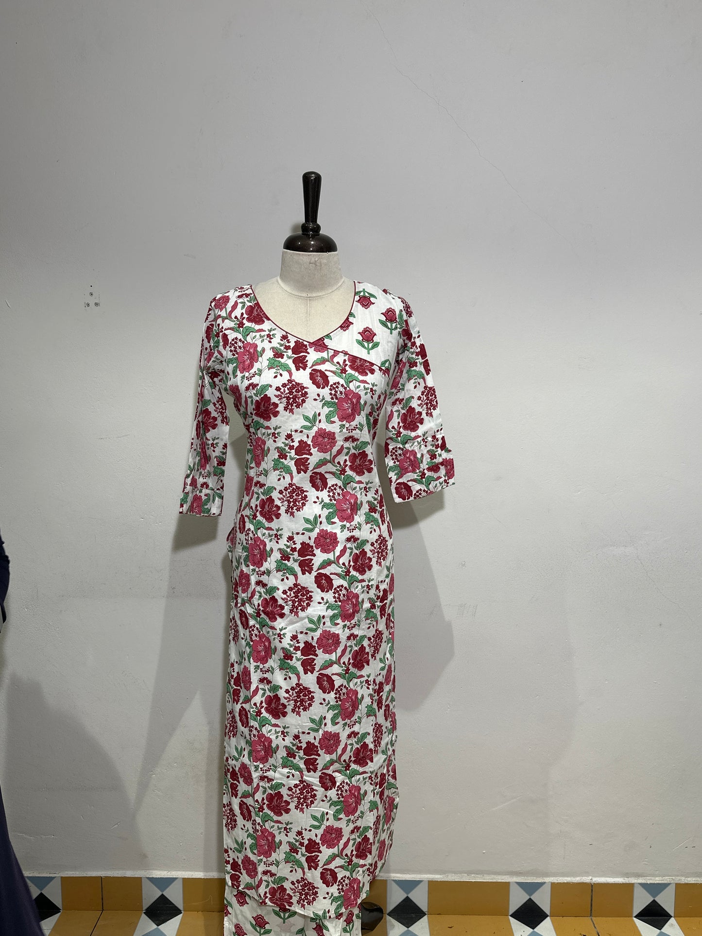 OFFER SALES TOP AND BOTTOM  -  IHA 34284