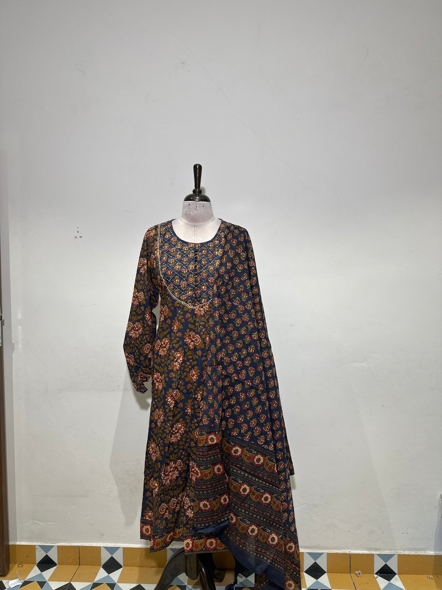 OFFER SALES TOP AND  BOTTOM  -  IHA 34294