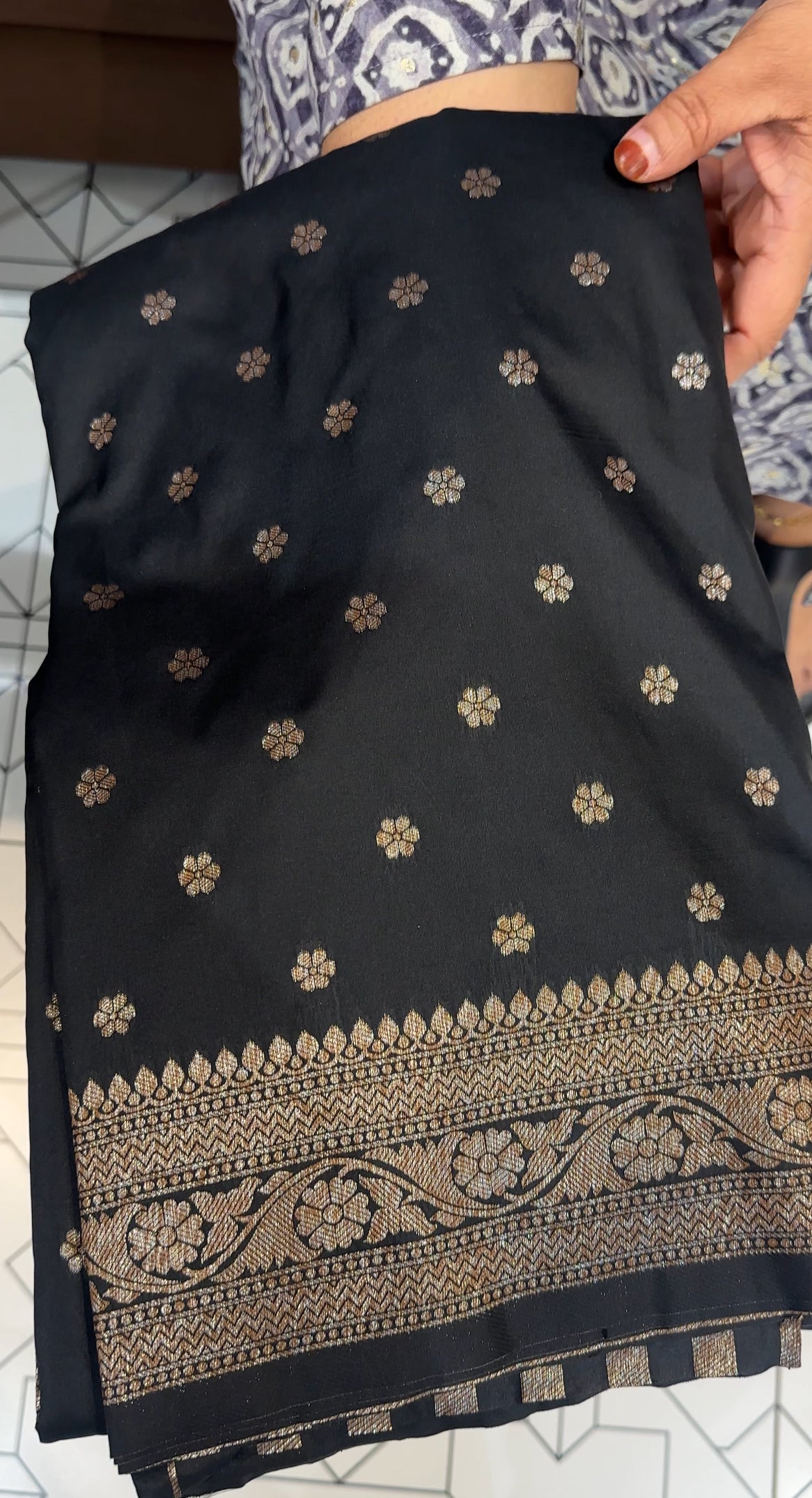 SEMI BANARASI SAREES - IHA 24664