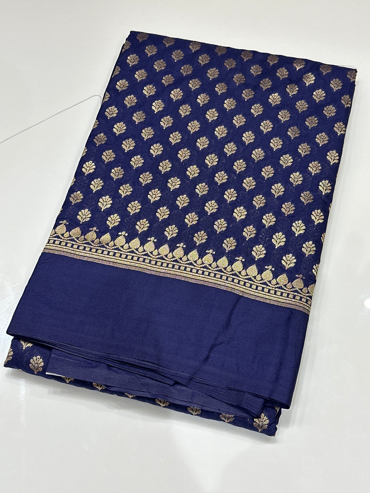 OFFER SALES SAREES - IHA 27137