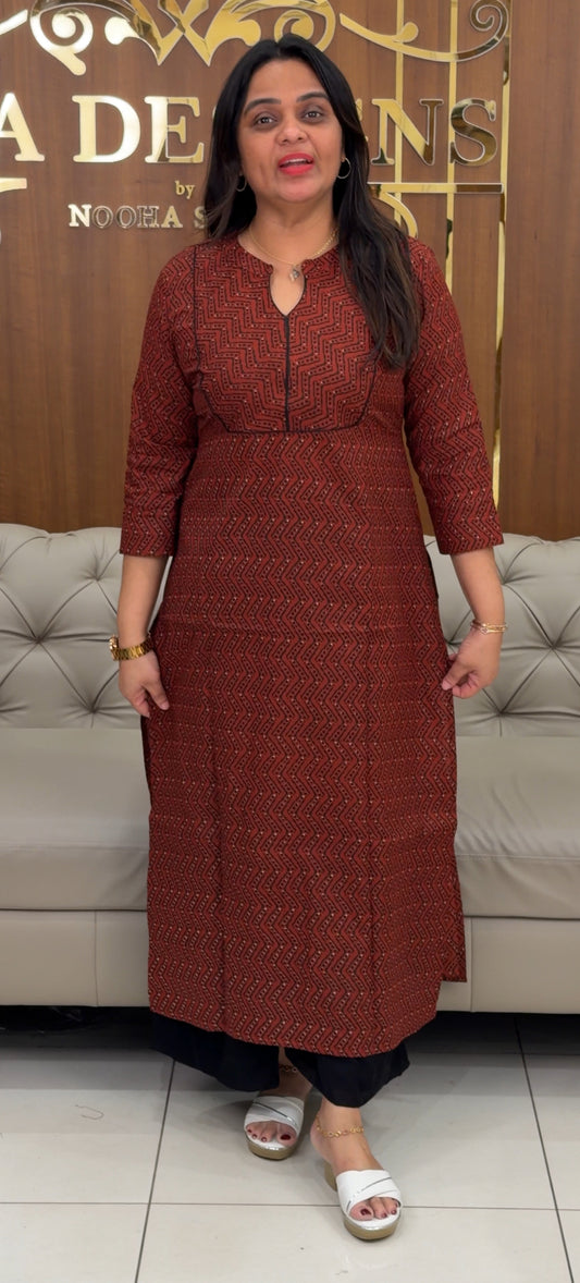 IHA'S IN-HOUSE PRINTED SLITTED TOPS - IHA 29390