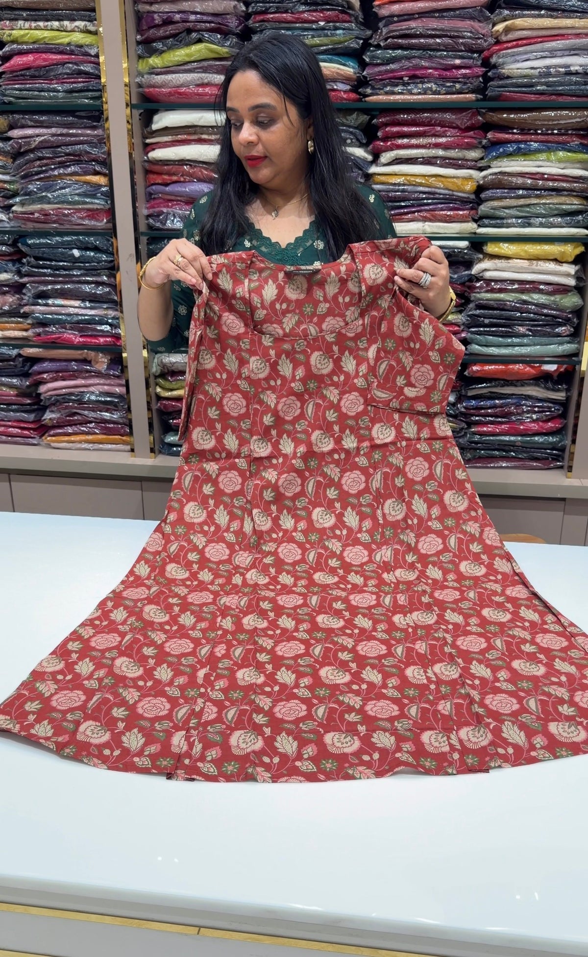 OFFER SALES READY TO WEAR SETS - IHA 35344