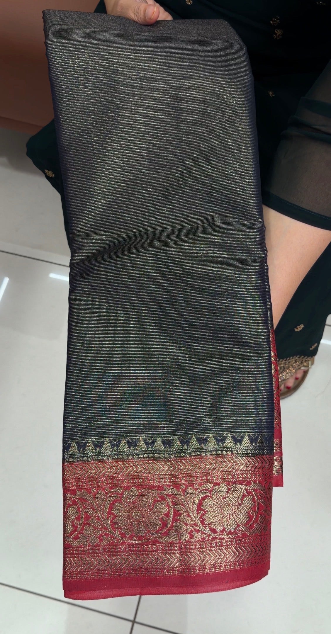 SEMI BANARASI SAREES - IHA 33601