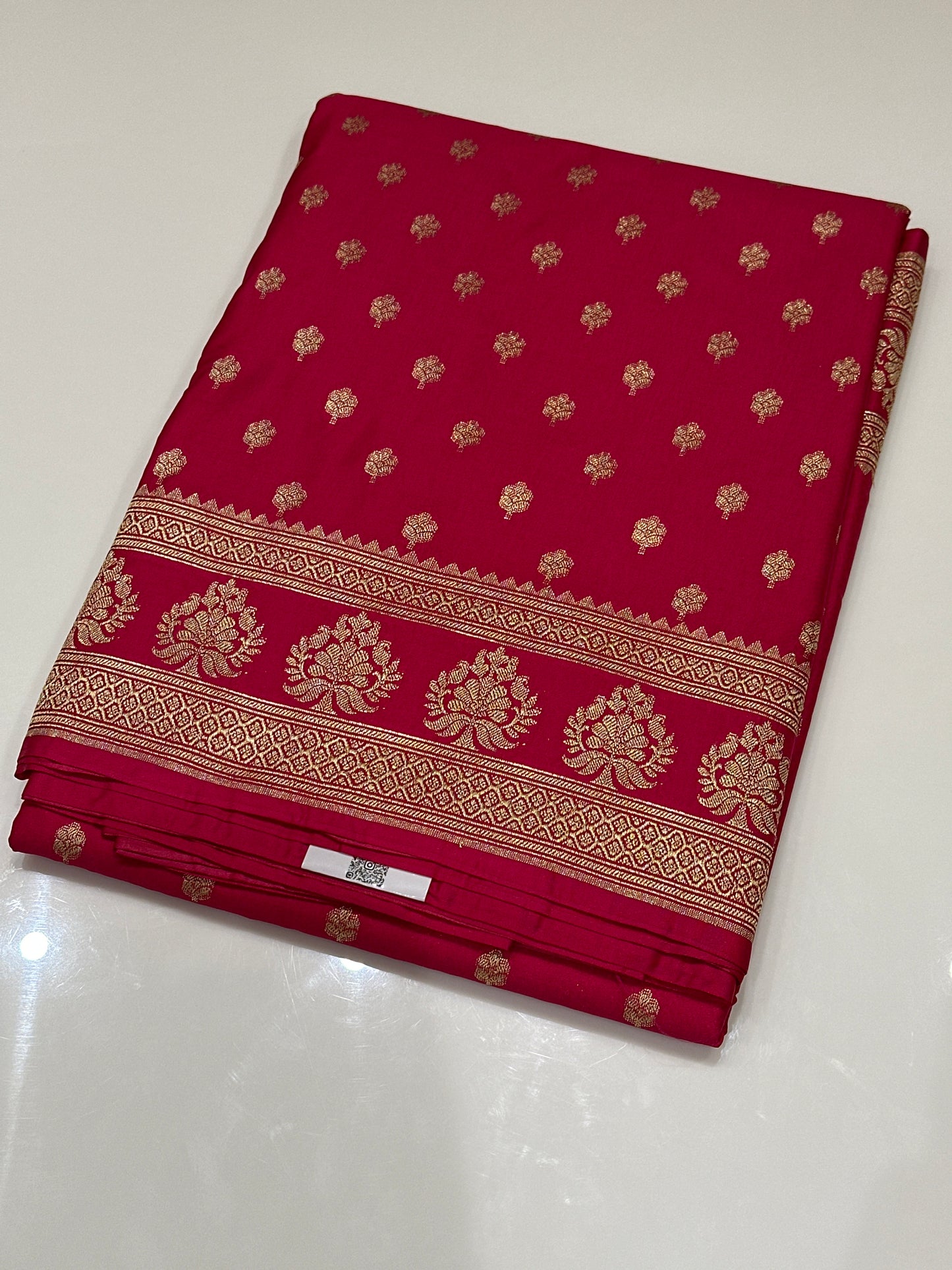 OFFER SALES SAREES - IHA 27137