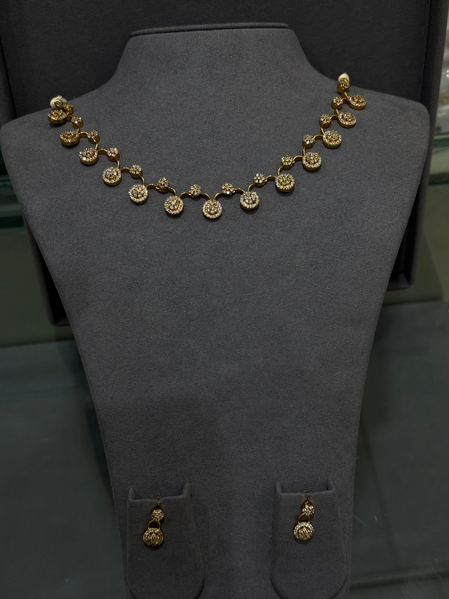 DESIGNER NECKLACE SETS - IHA 26304